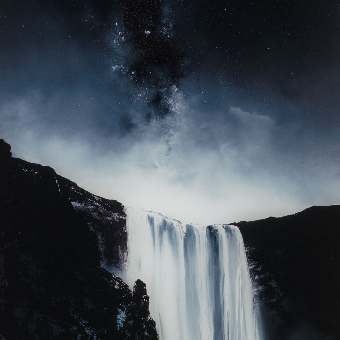 11 RRO SLE LAN 31794 Dark Days, Bright Nights 31