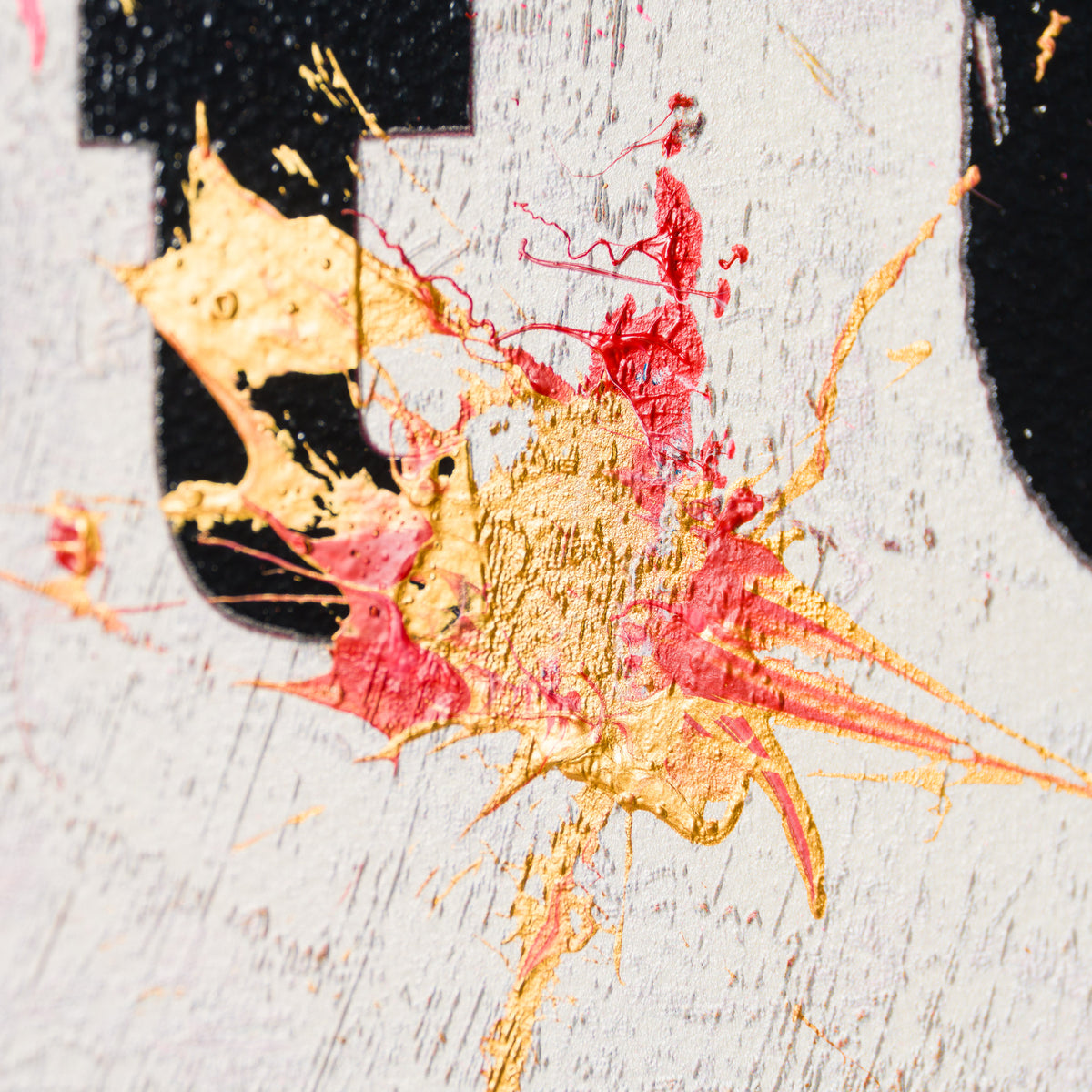 Shut Up and Kiss Me | Pink | Unique 3