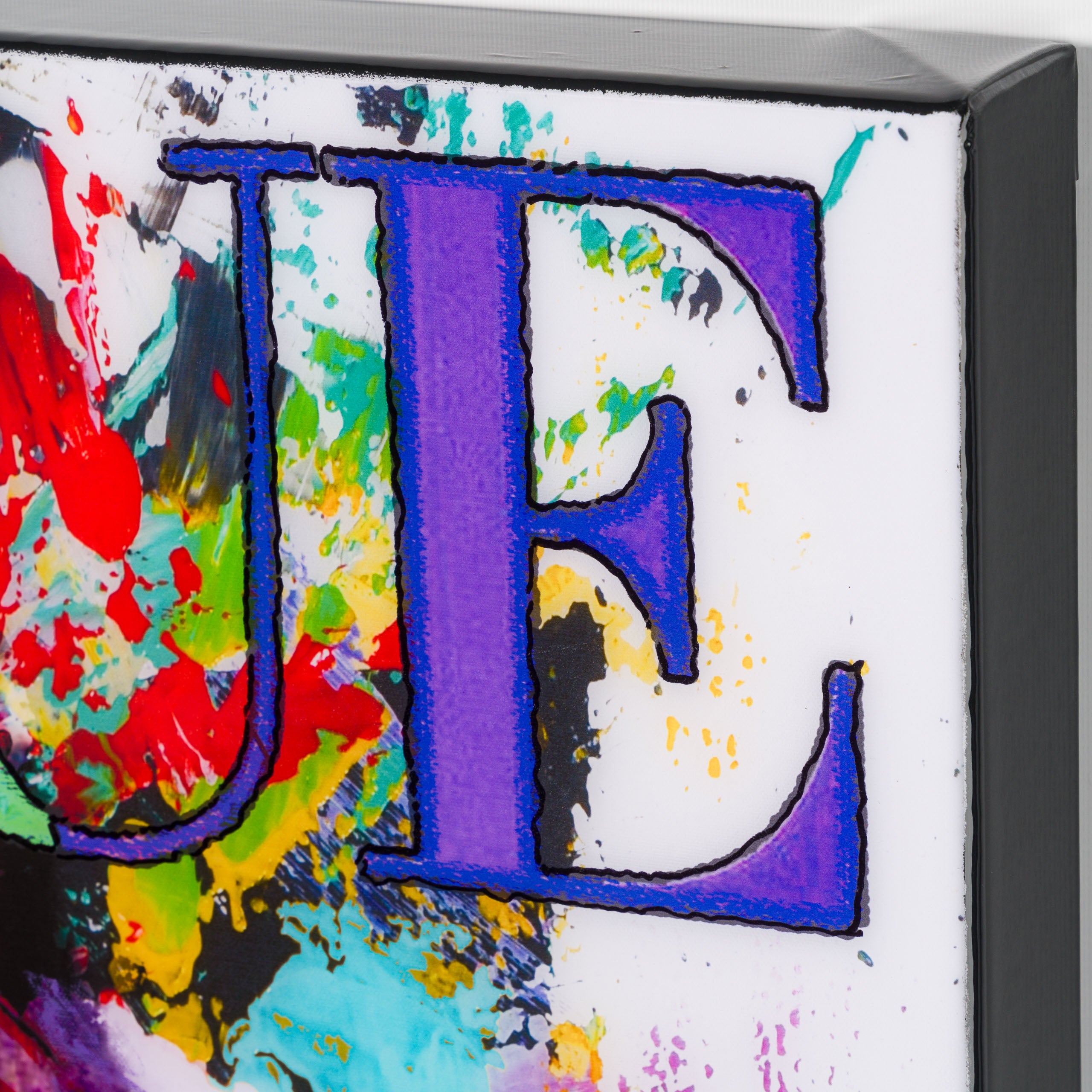 BBH ORI POR 32166 Naomi Vogue 5