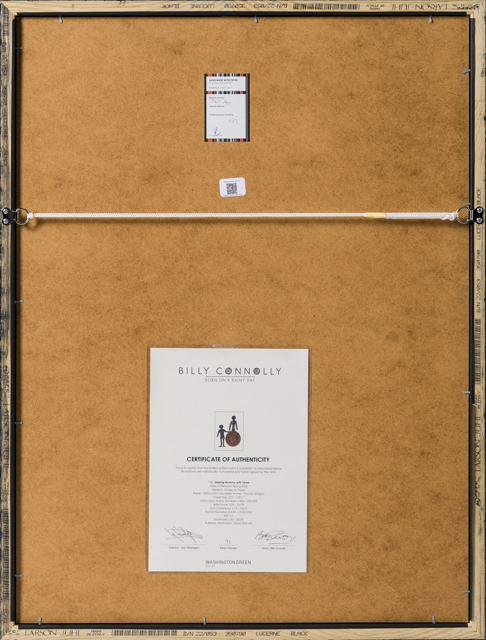 BCN SLE POR 29116F 9 Helping Mummy With Twine