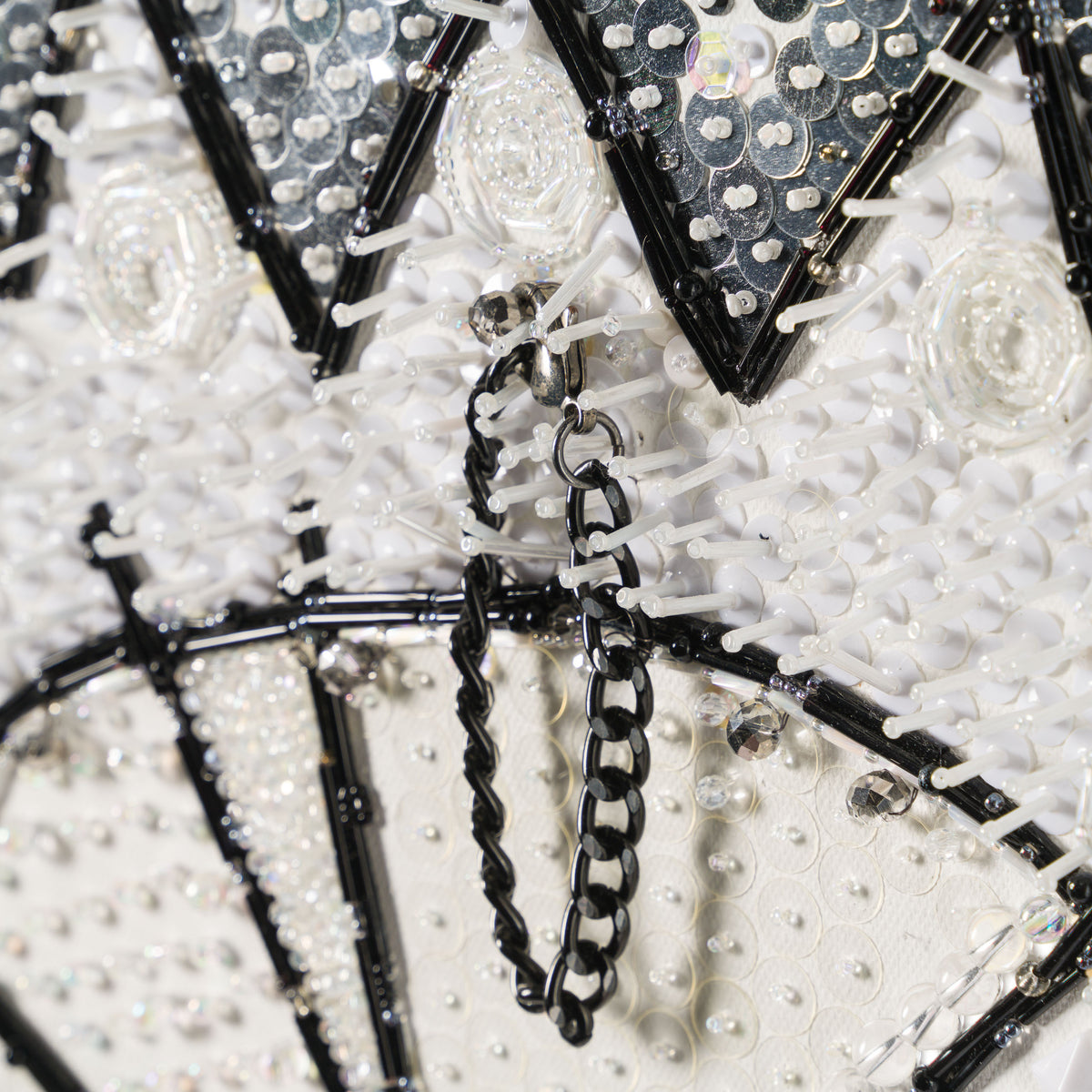 BGE ORI POR 34360 Identity Crisis 5