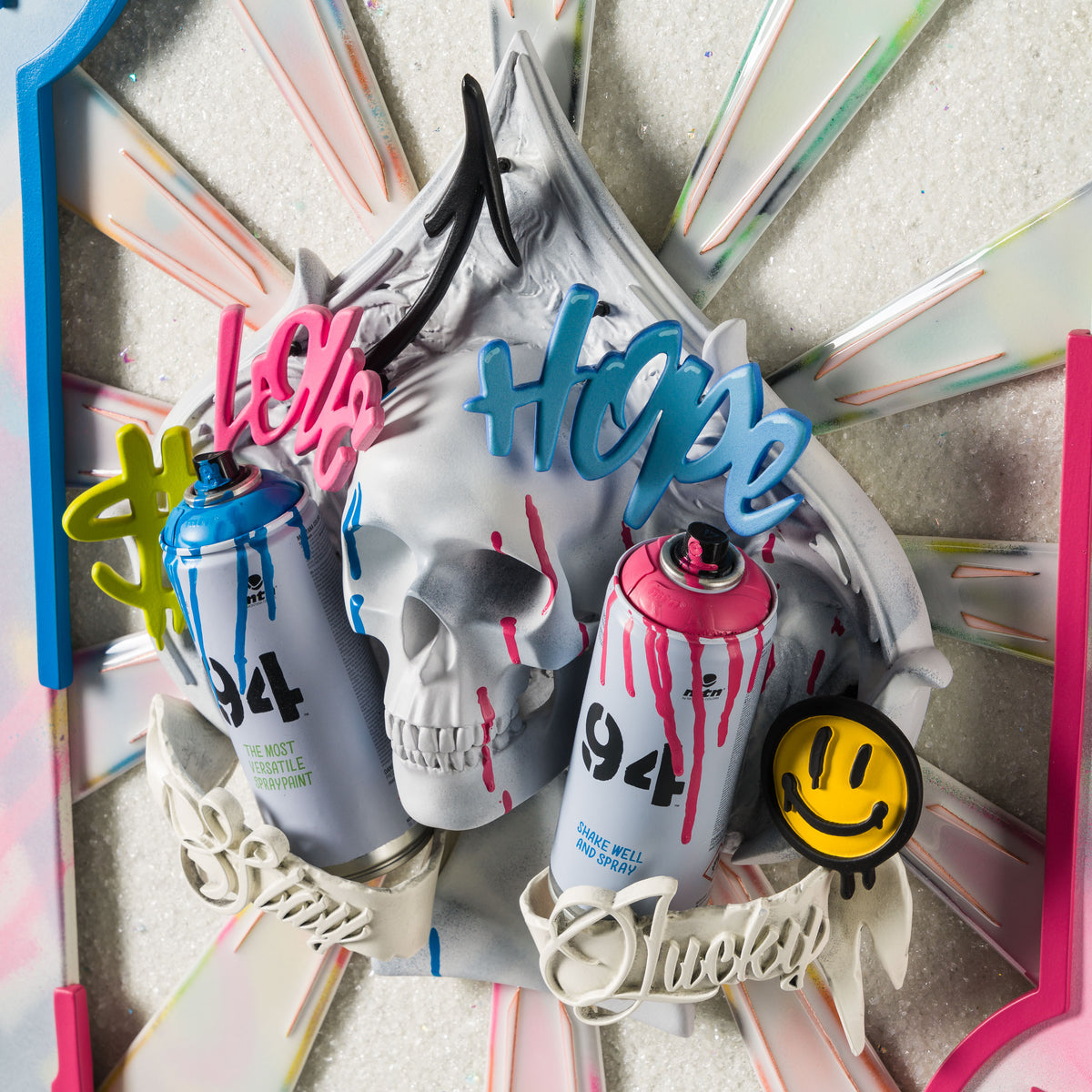 DLN ORI POR 30585 4 Stay Lucky (Spray Cans White)