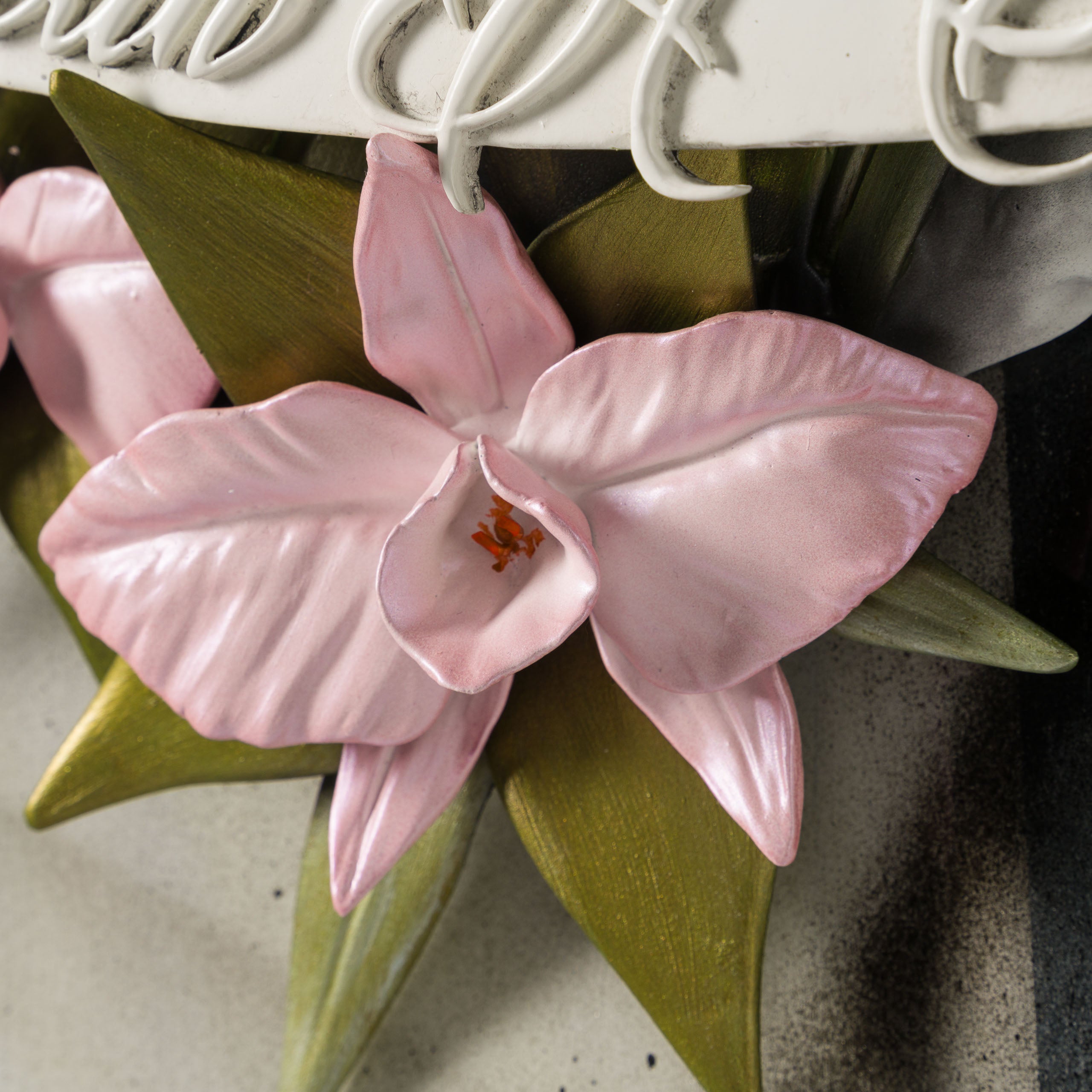 DLN ORI POR 30593 Not All Kings Wear A Crown (White) 6