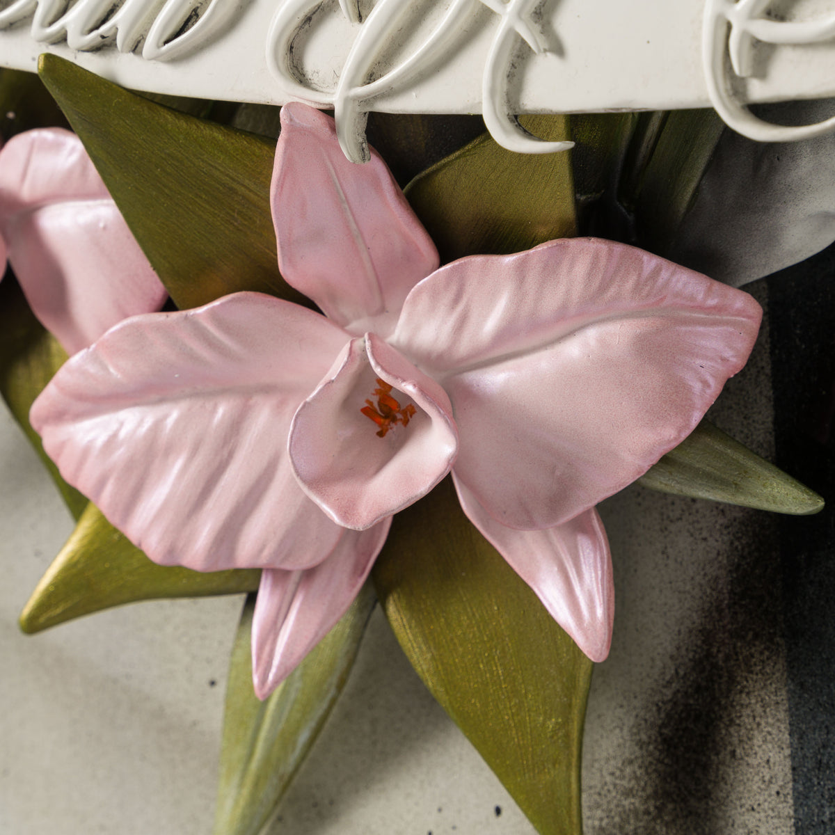 DLN ORI POR 30593 Not All Kings Wear A Crown (White) 6