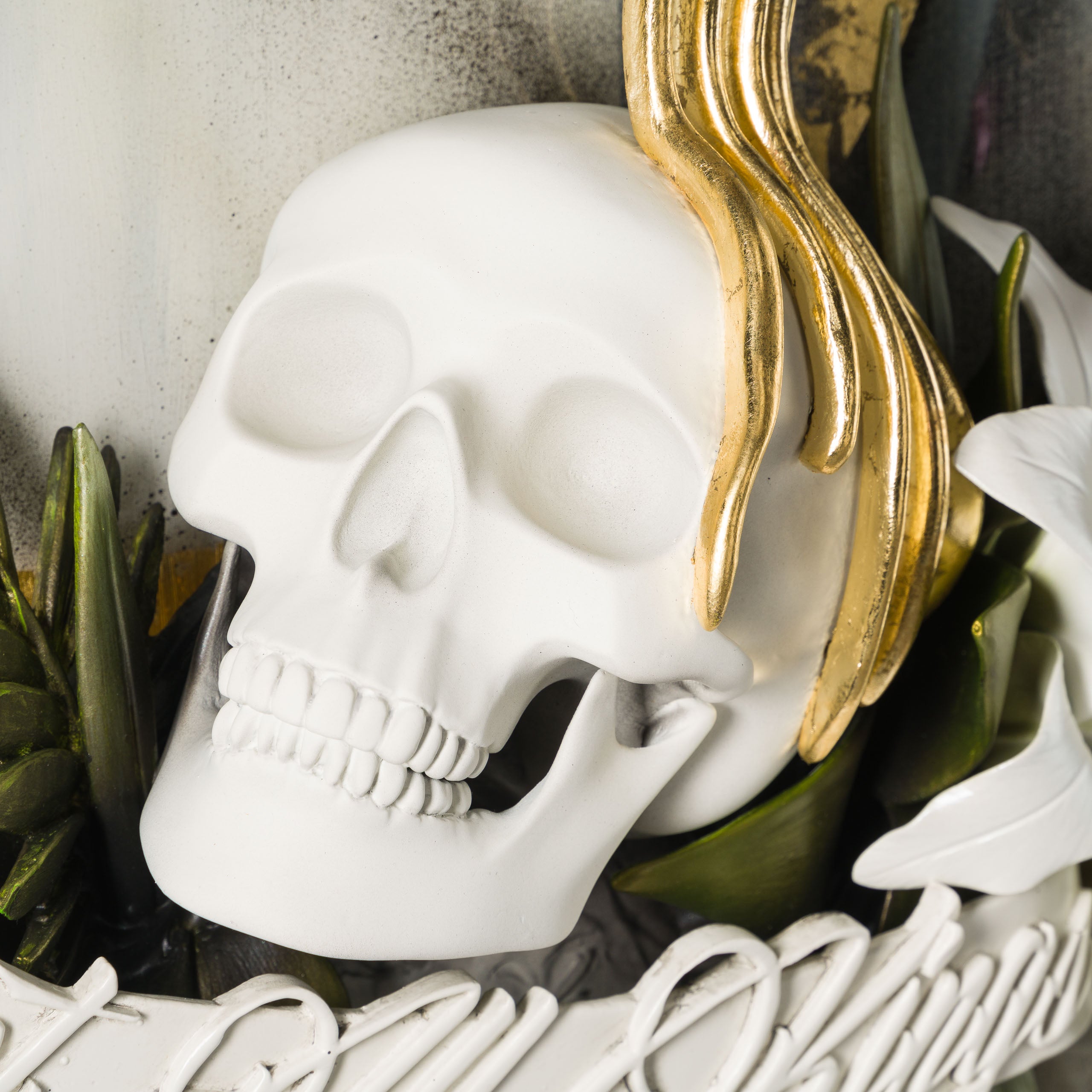 DLN ORI POR 30593 Not All Kings Wear A Crown (White) 7