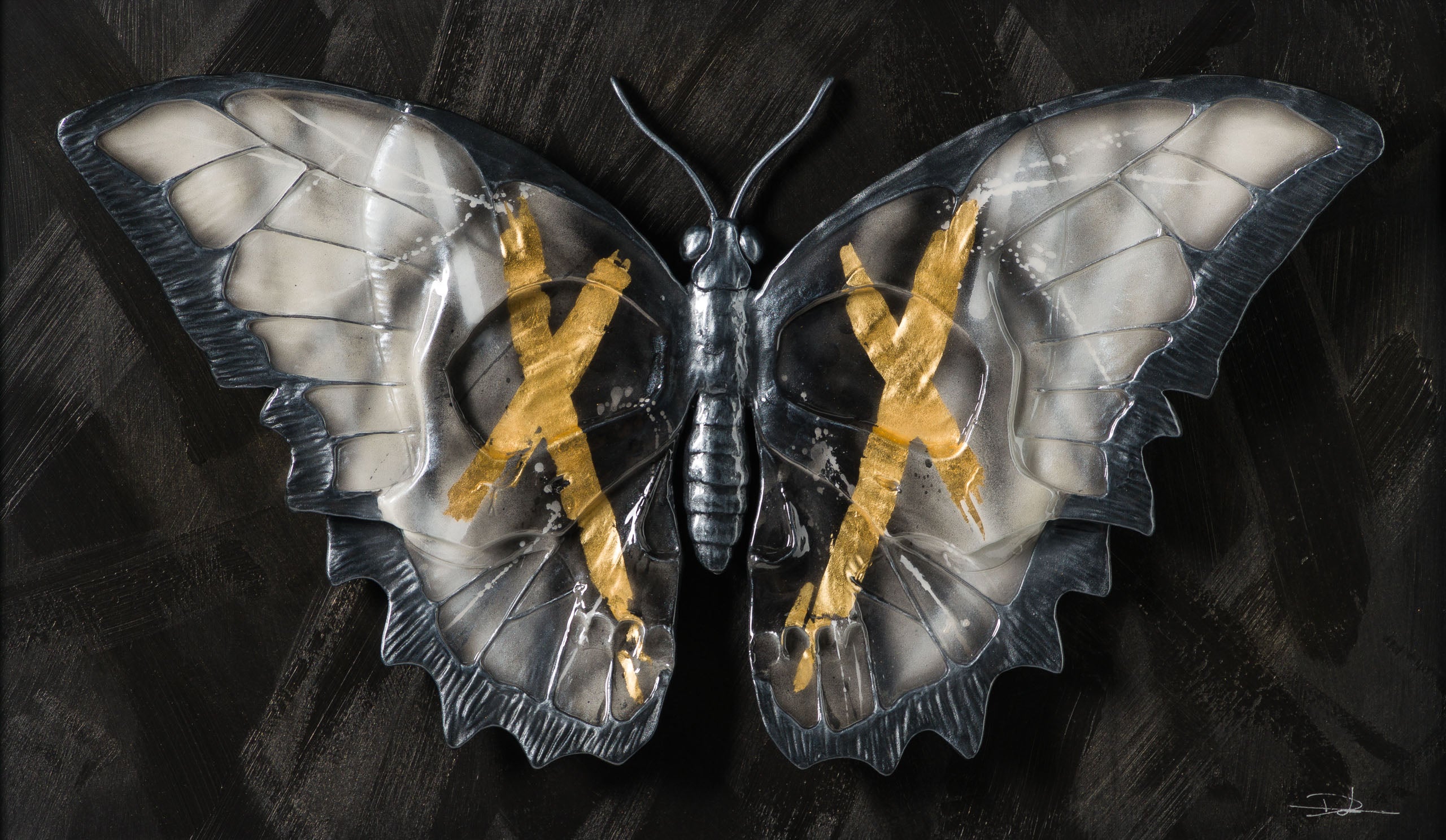 DLN ORI POR 31956 Skullfly (Gold Crosses) 31