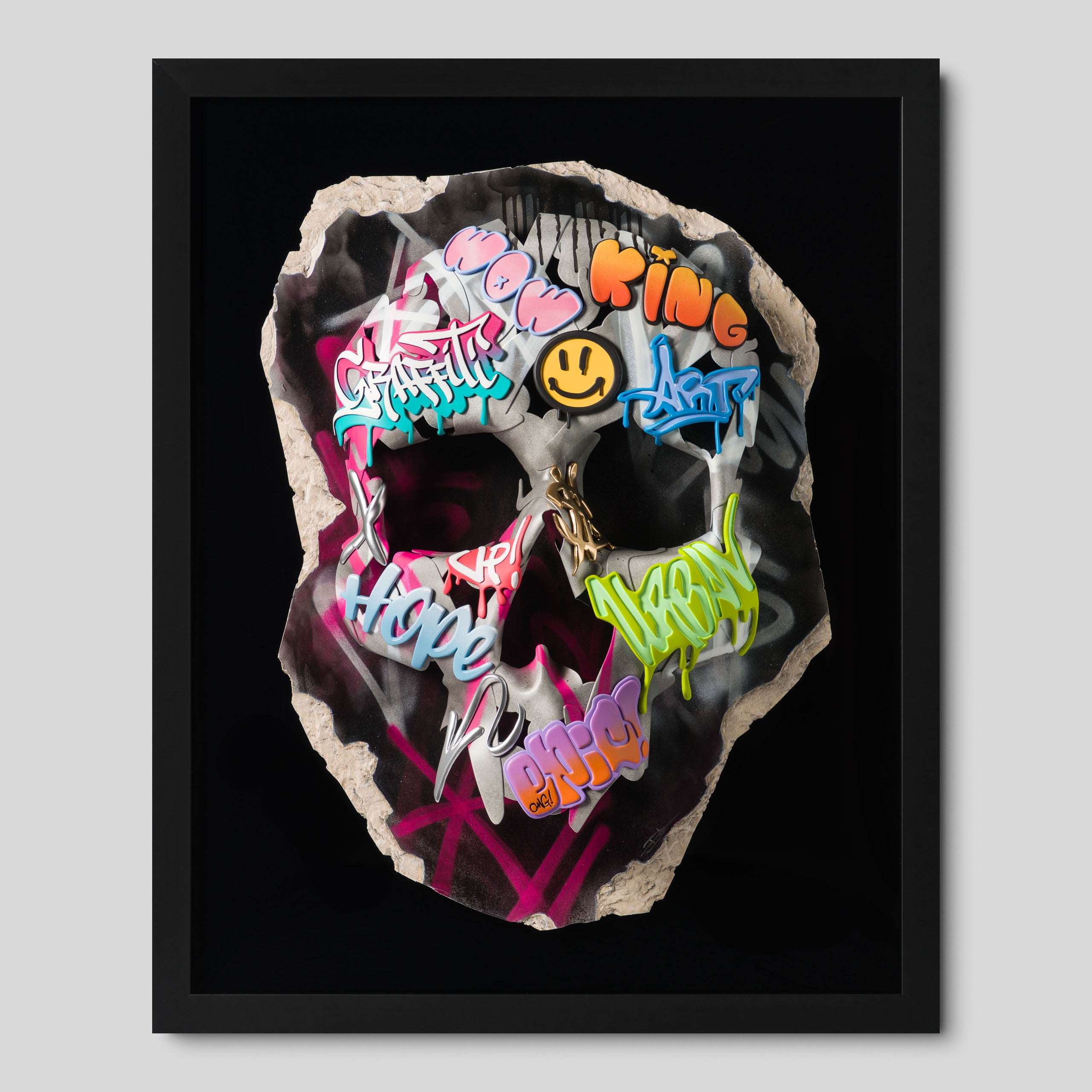 DLN ORI POR 33088 Urban Relic Skull (Black & Pink) 1