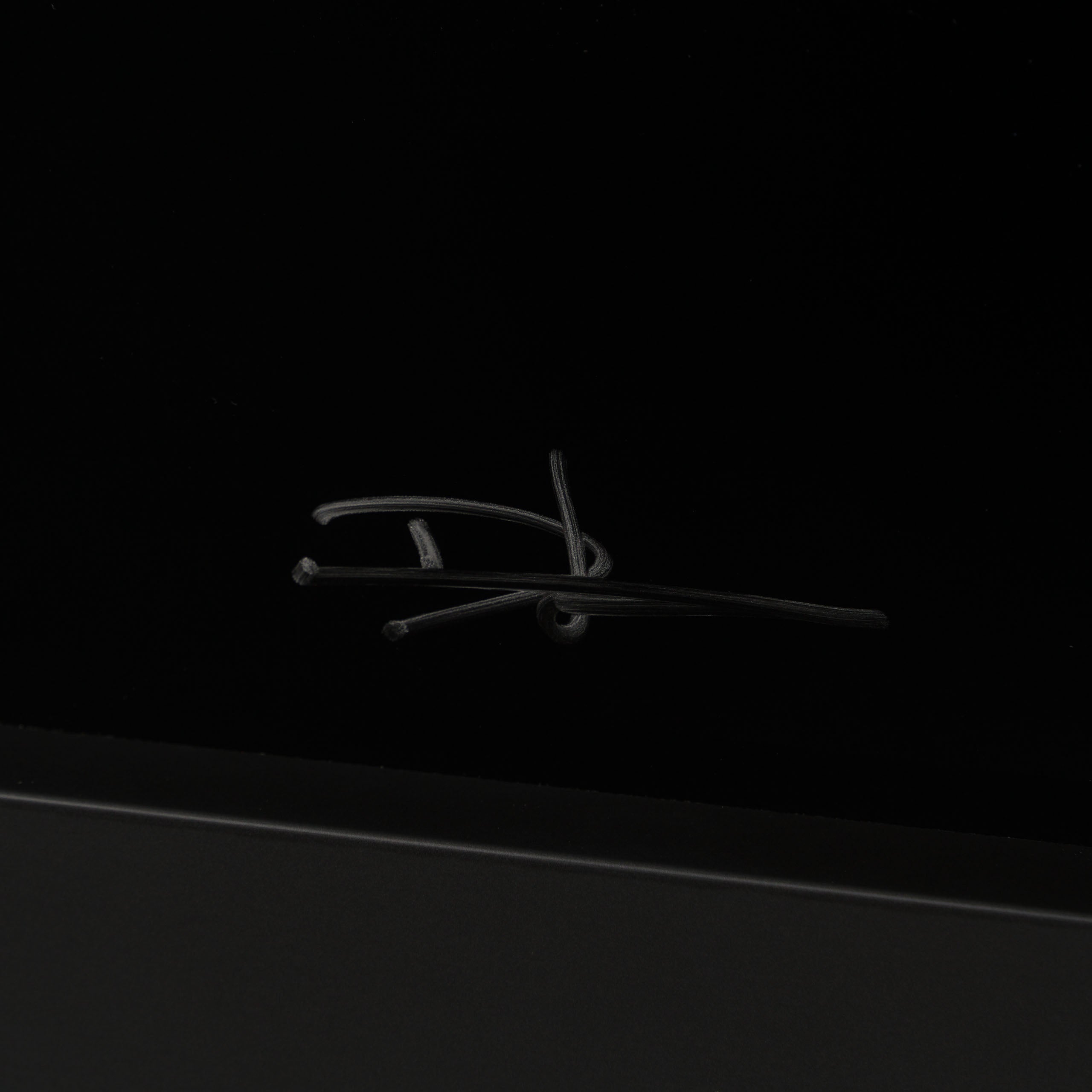 DLN ORI POR 33652 Faithless (Black Marble, Gold Veins) 3