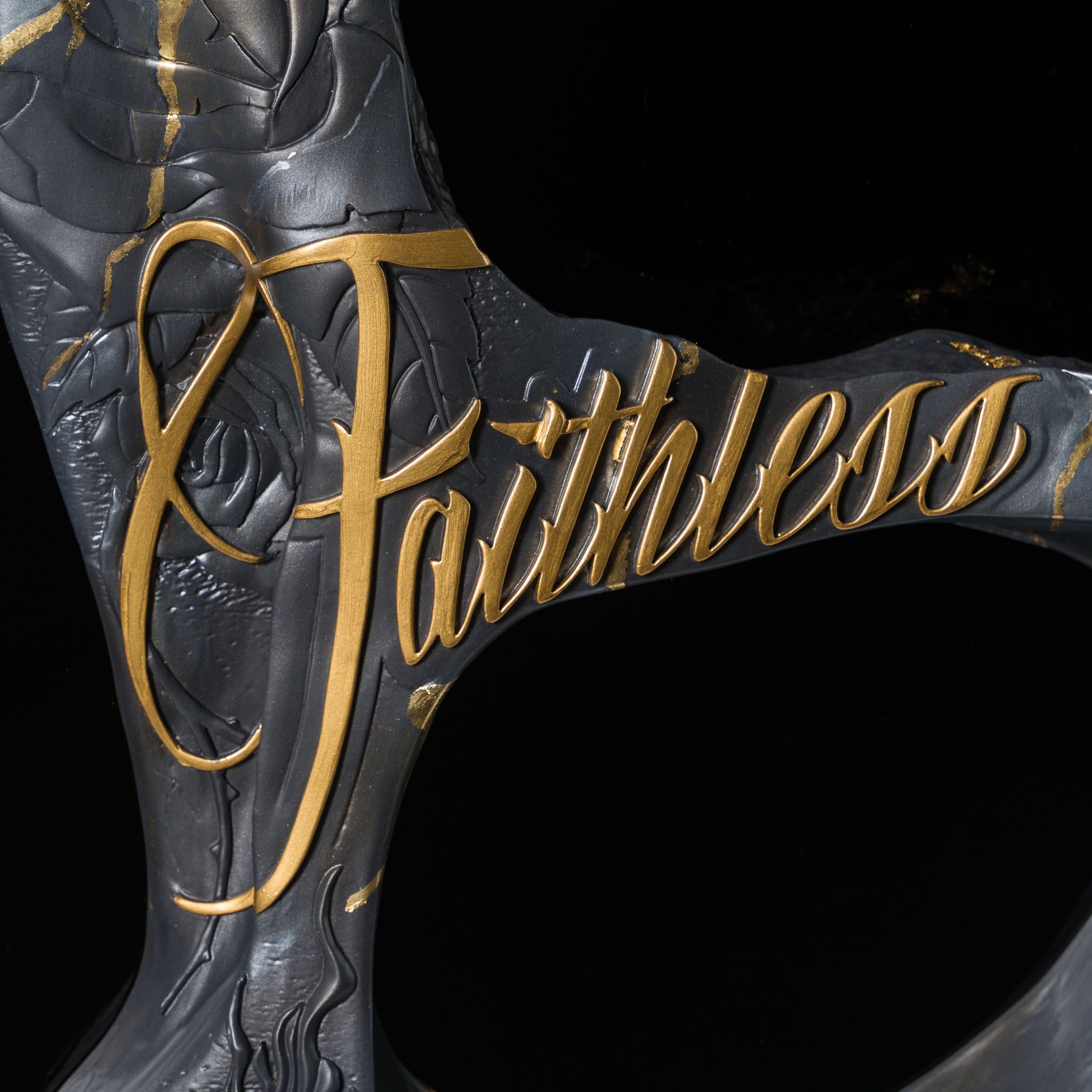 DLN ORI POR 33652 Faithless (Black Marble, Gold Veins) 4