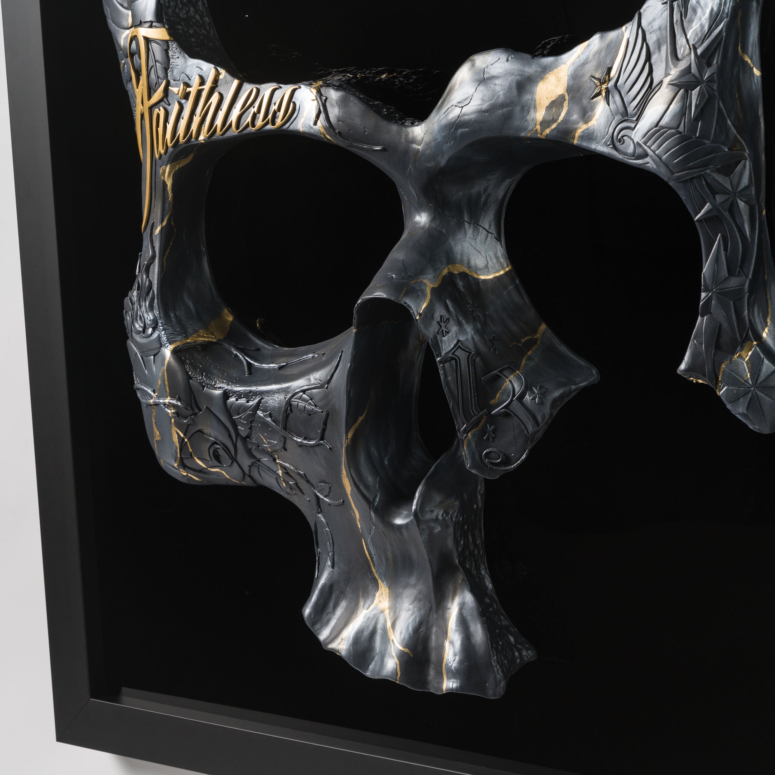 DLN ORI POR 33652 Faithless (Black Marble, Gold Veins) 6