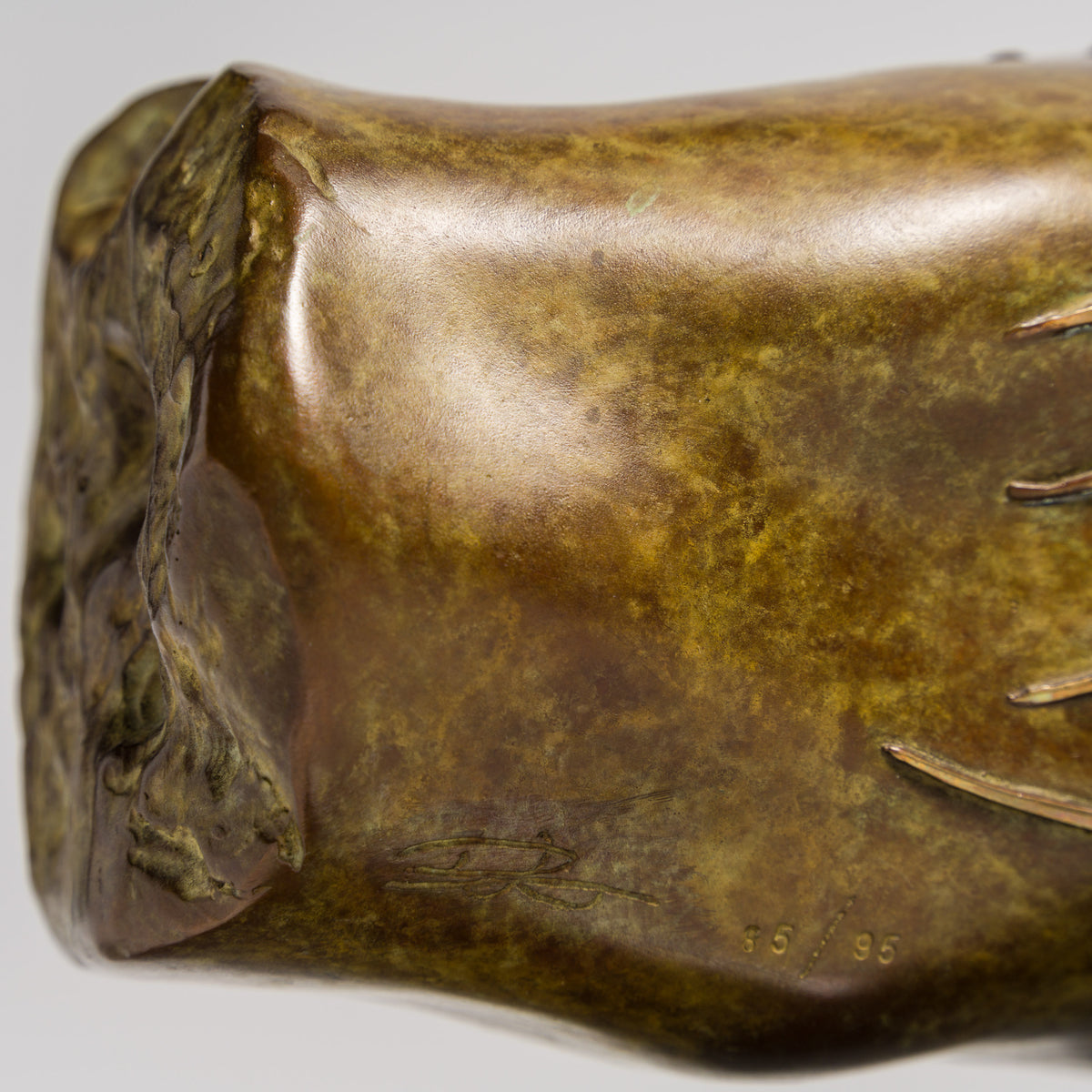 Modern Relic Arm - Timeless