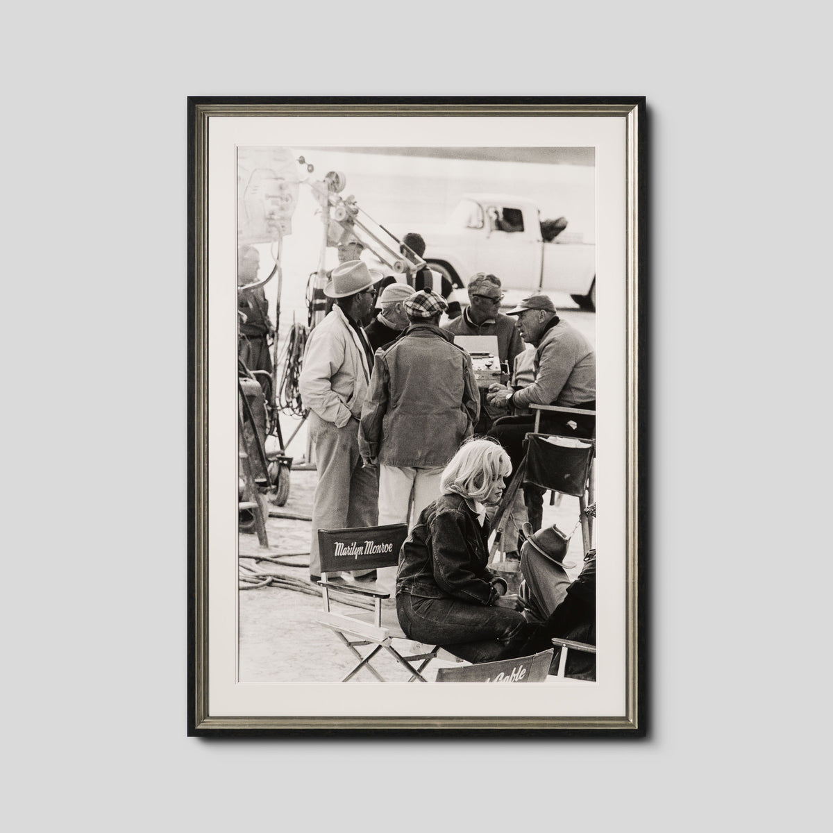 EAR CHATTING ON SET OF THE MISFITS (4B) LRG 1 (1)