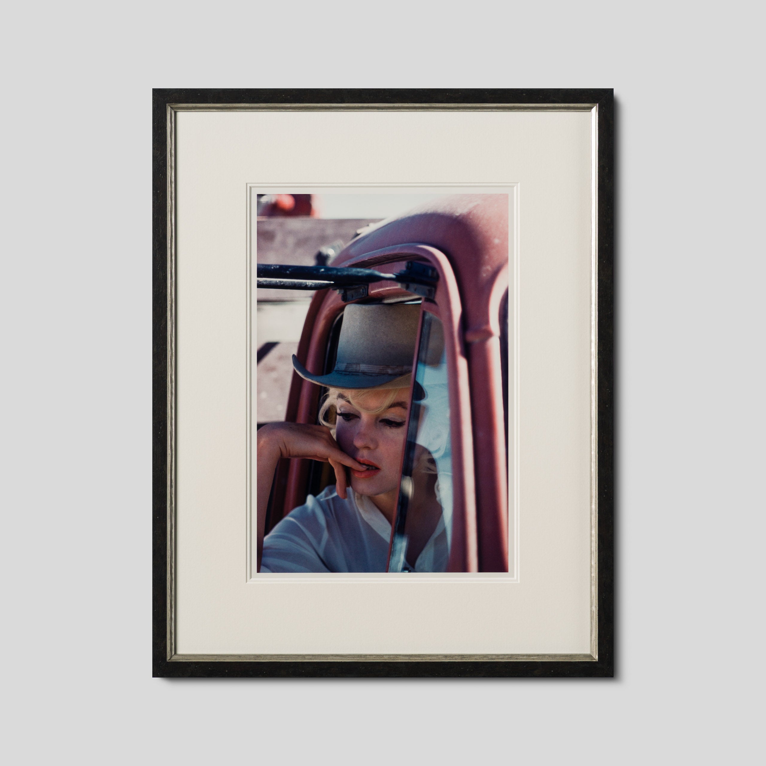 EAR FILMING ON SET OF THE MISFITS (5A) SML 1