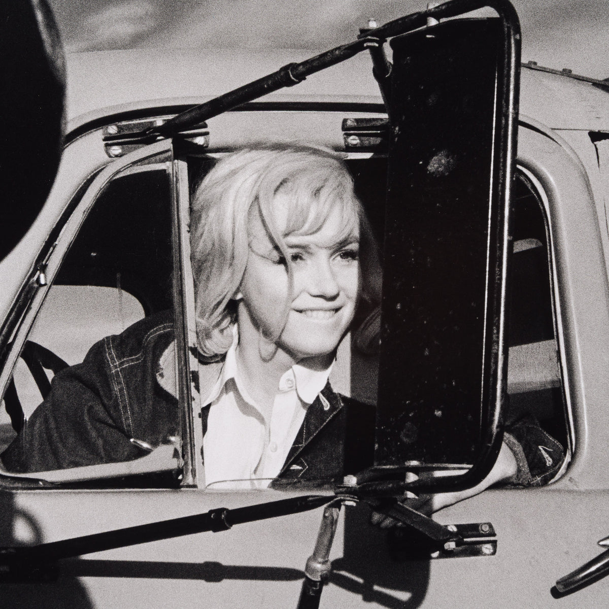 EAR FILMING THE MISFITS (19B) LRG 3