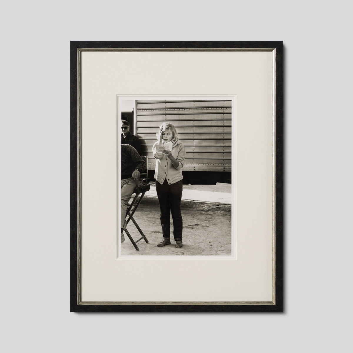 EAR MARILYN LEARNING HER LINES (21A) (SML) 1