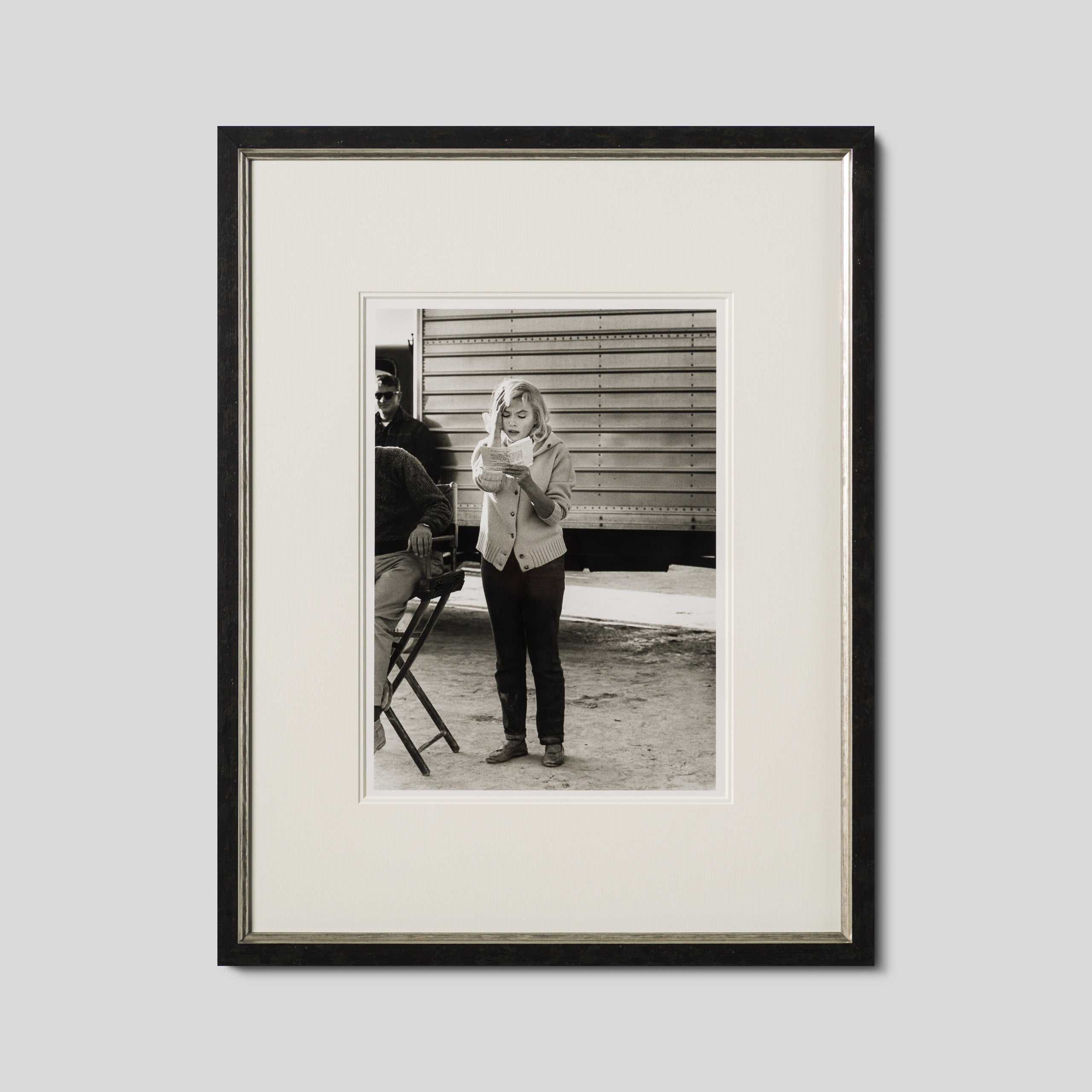 EAR MARILYN LEARNING HER LINES (21A) (SML) 1