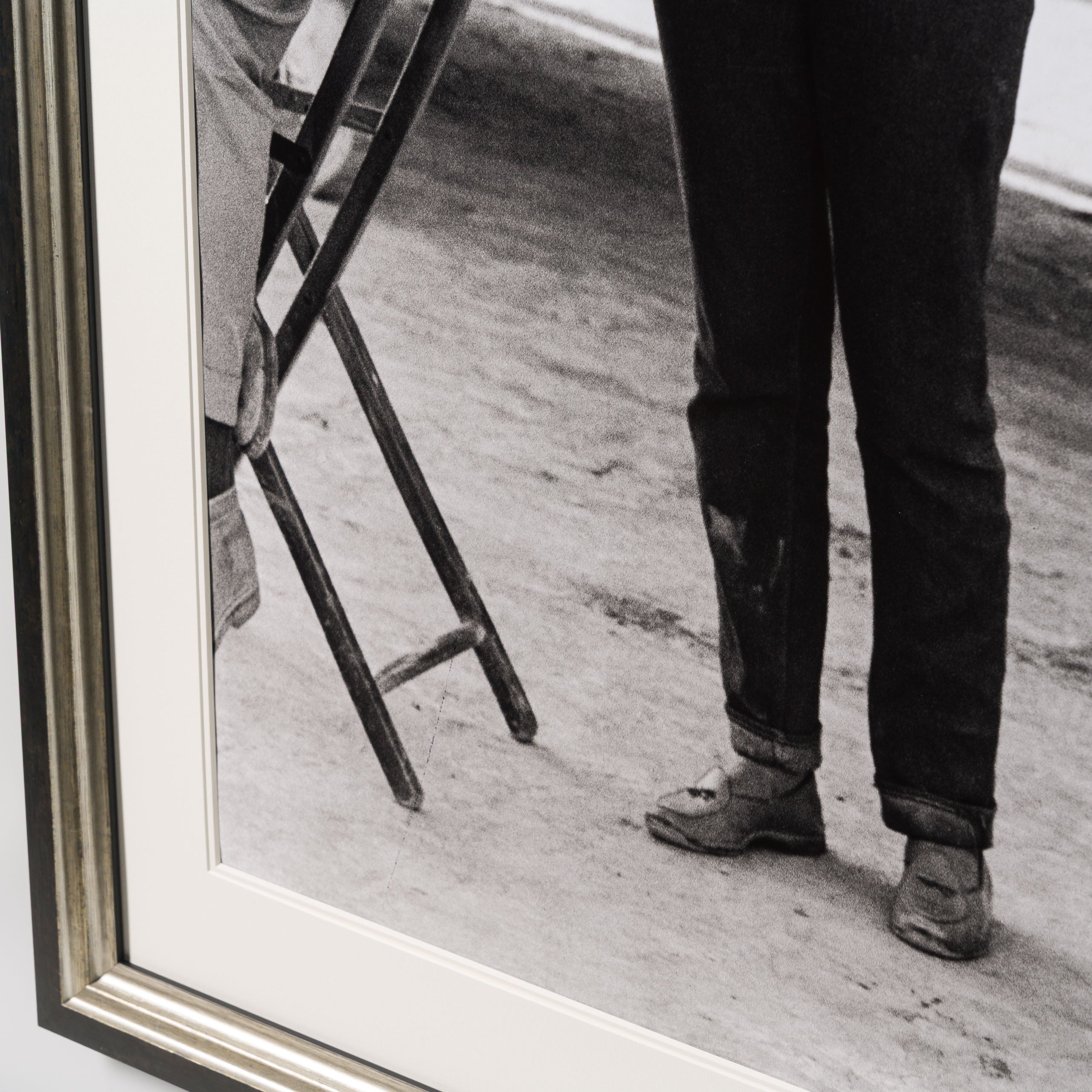 EAR MARILYN LEARNING HER LINES (21B) LRG 6