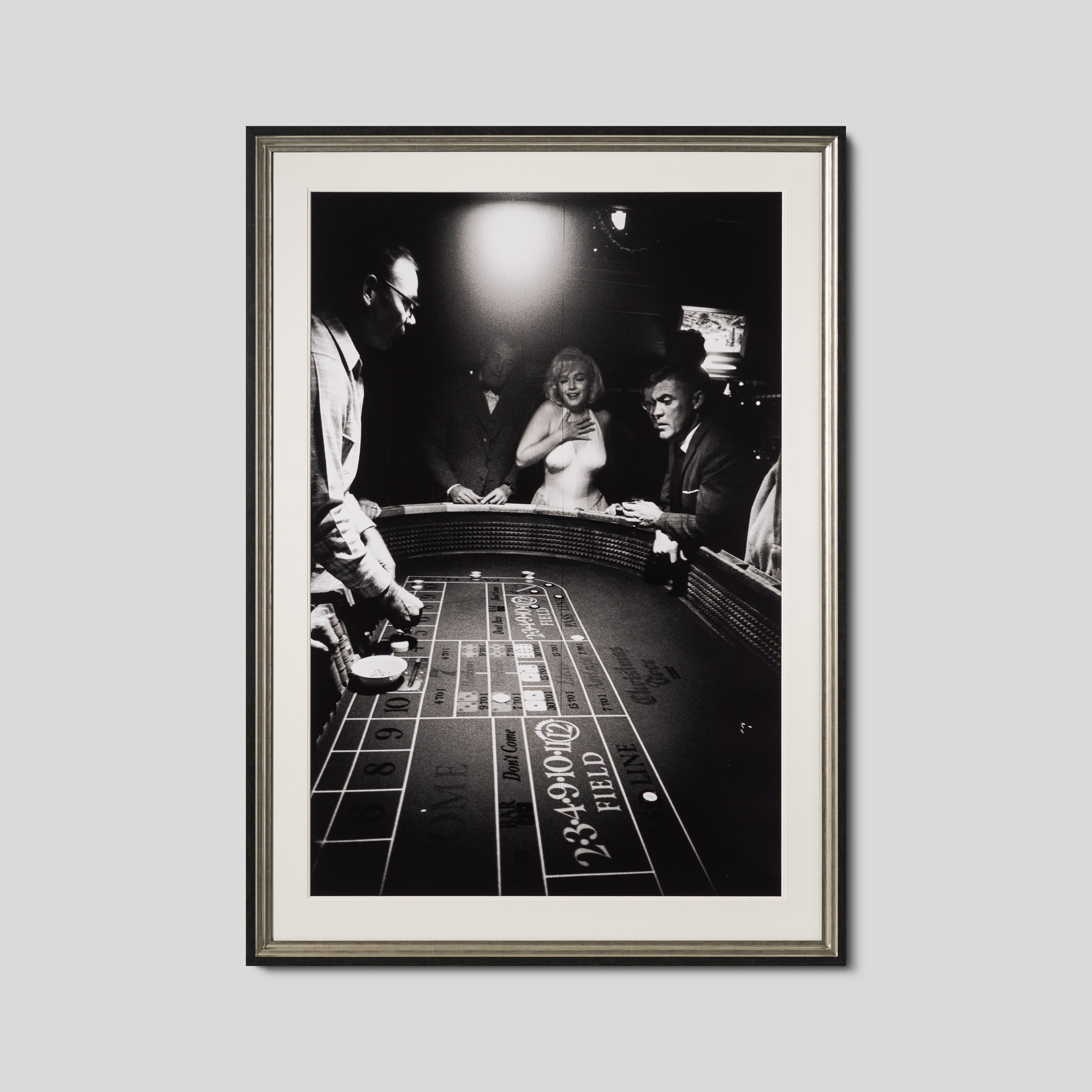 EAR THE CAST & CREW VISIT CASINO (17B) LRG 1