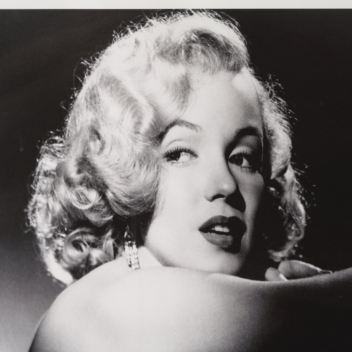 EWC SLE POR 98294 6 Studio Shot, 1948