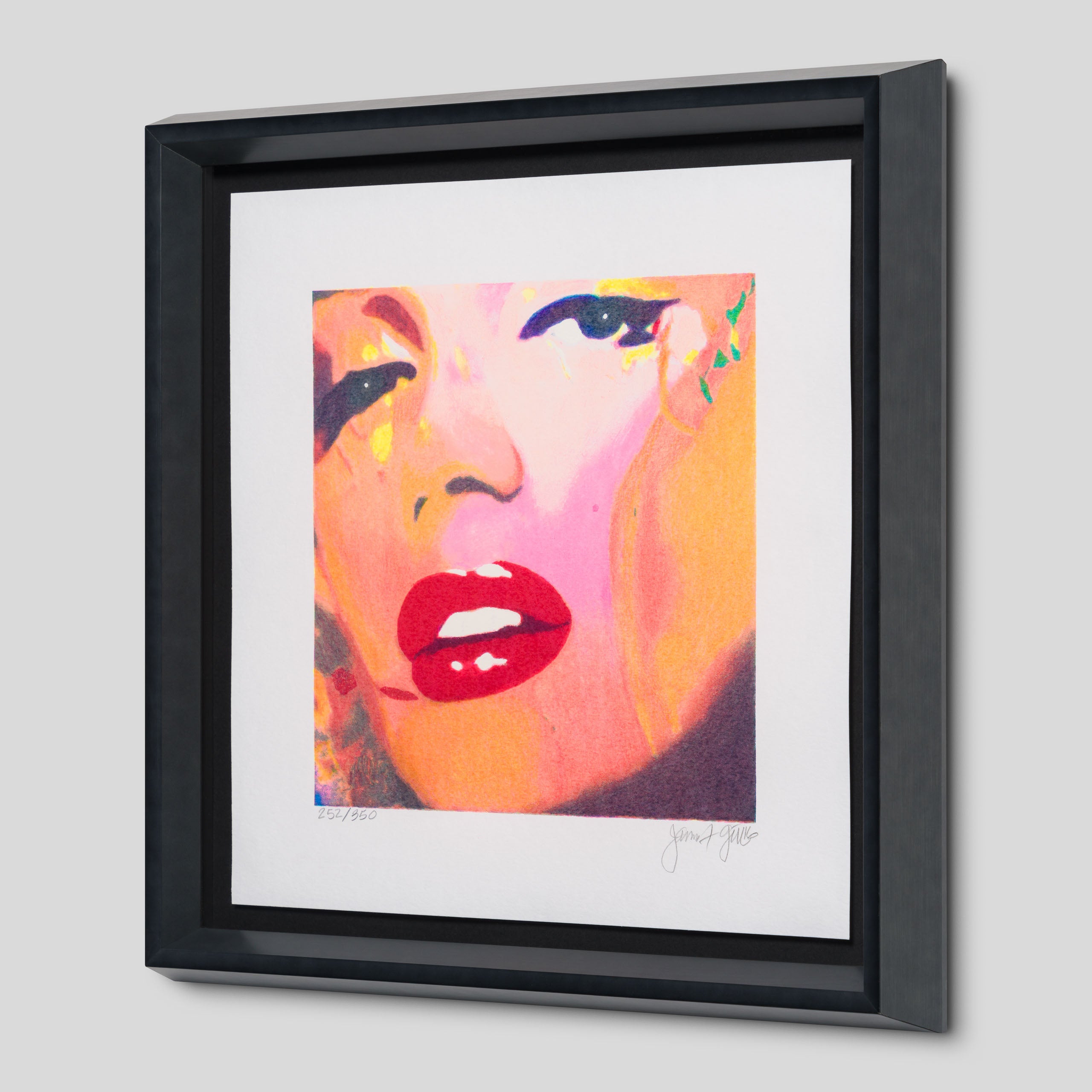 JGI SIL POR 17638 Mini Marilyn 2 2