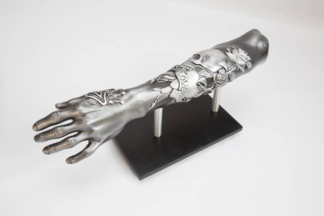 Modern Relic Arm (Skull And Roses) (Picture No 3)