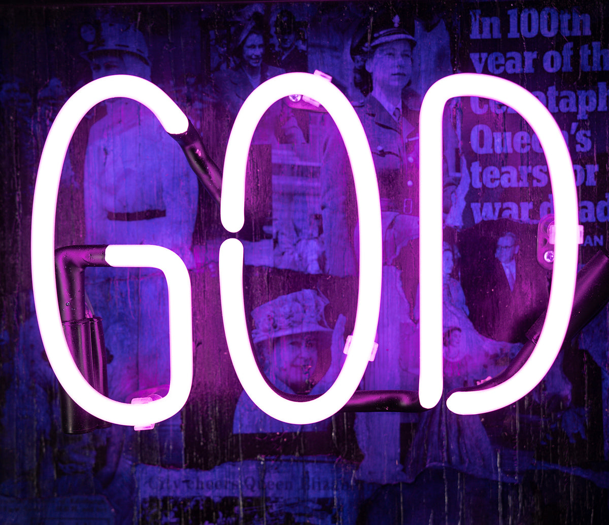 MSL ORI POR 25213 05 God Save The Queen 2 (In Violet Neon)