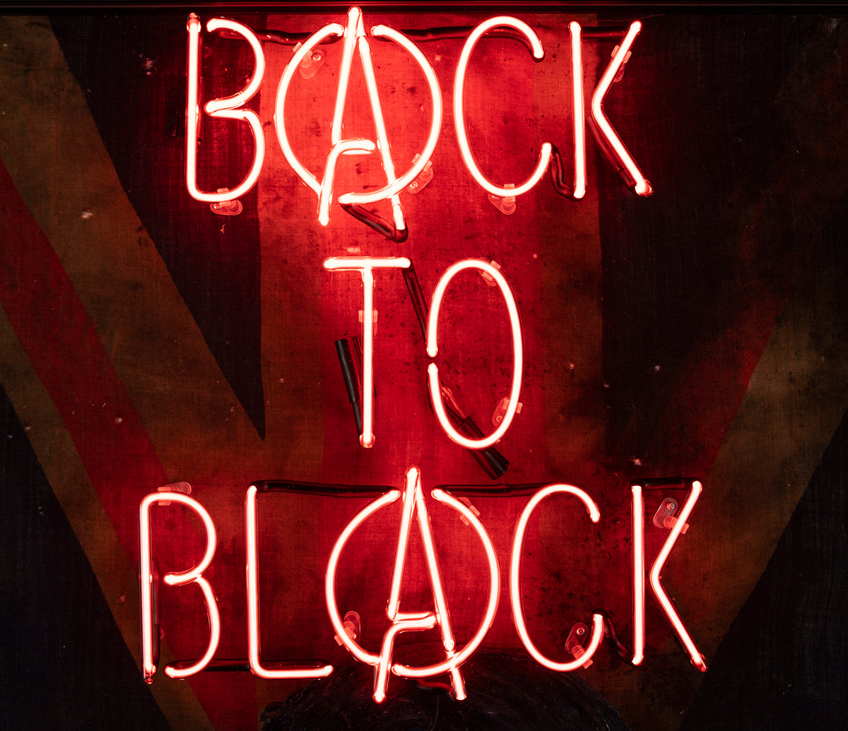 MSL ORI POR 25612 05 Amy Winehouse Back To Black