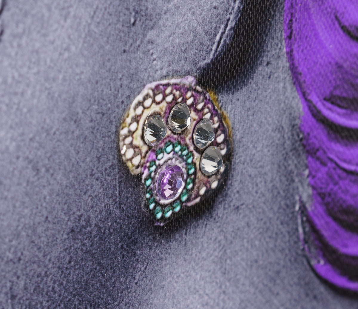 Violet & Magenta Headlines Queen