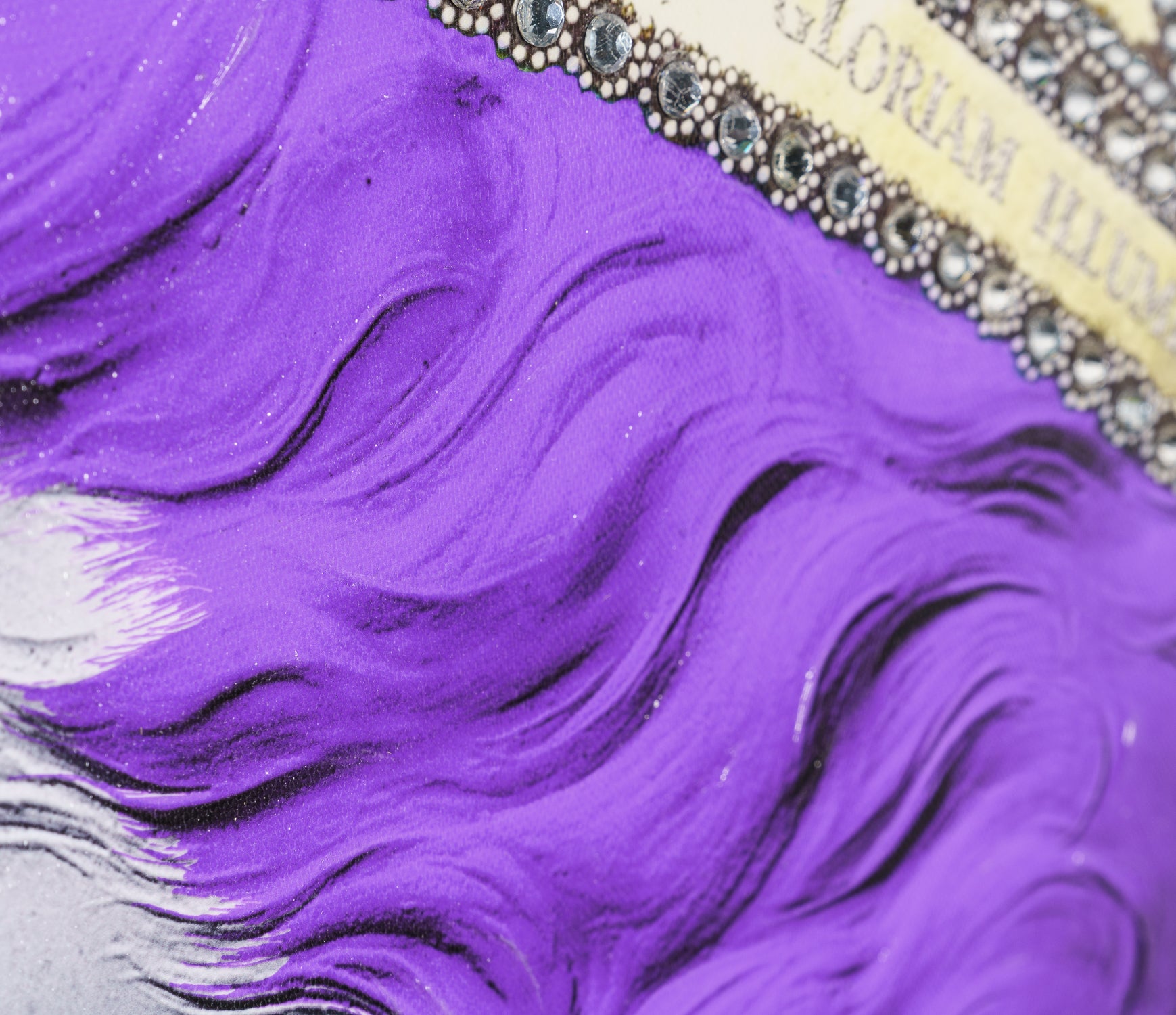 Violet & Magenta Headlines Queen