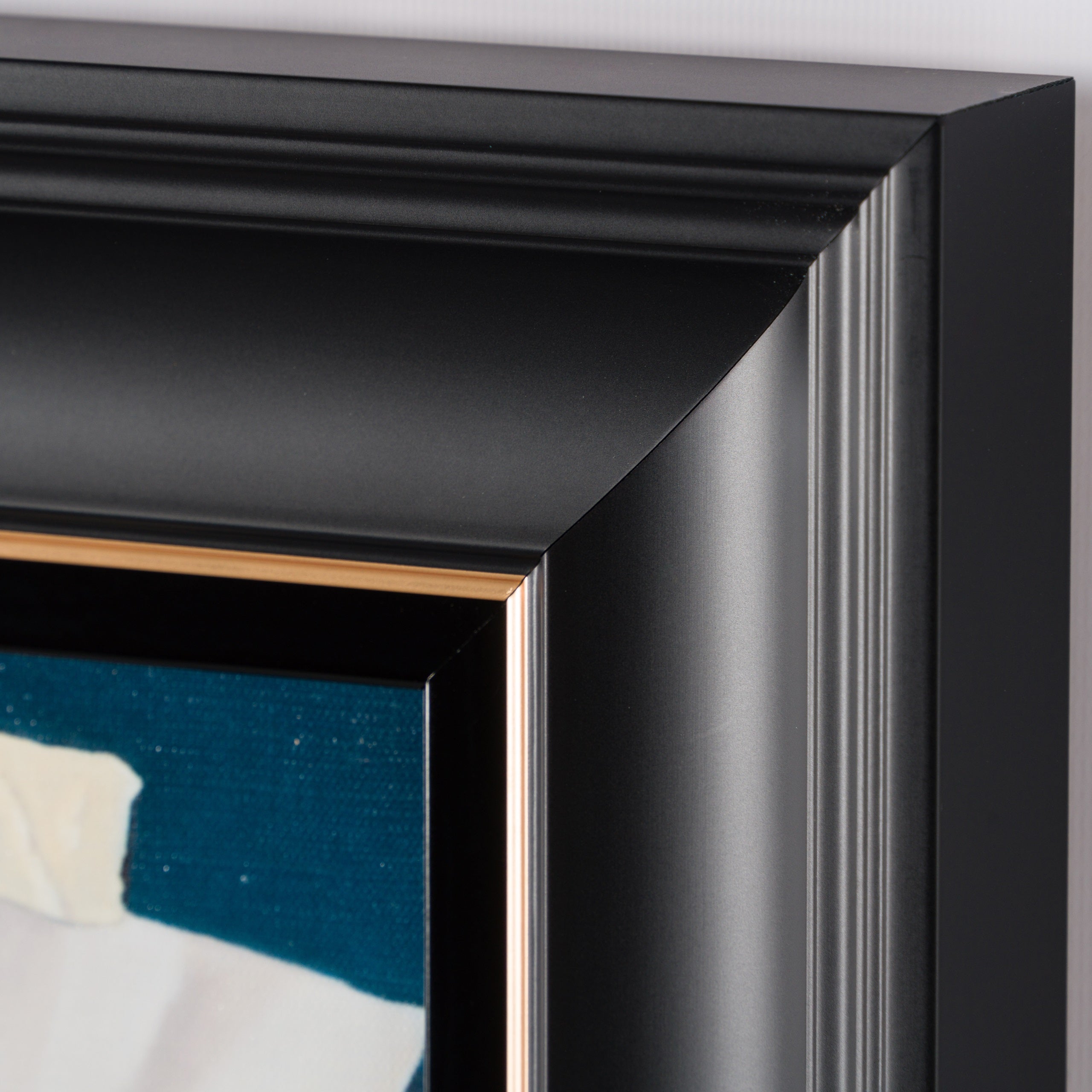 NHU SLE POR 09852 6 Suit Up