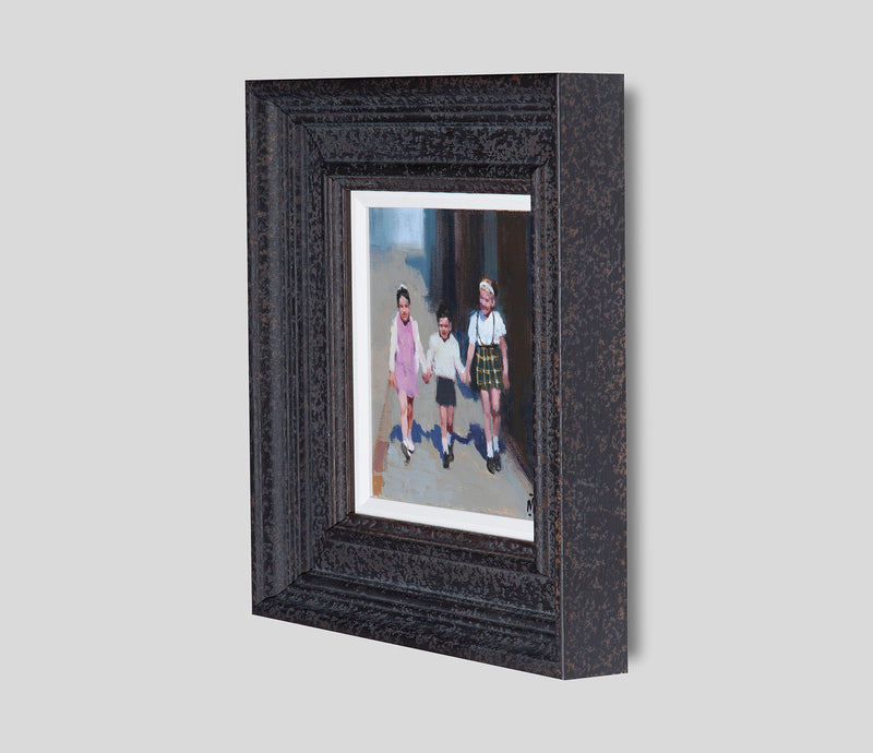 NMA ORI POR 19768 2 Happy Girls