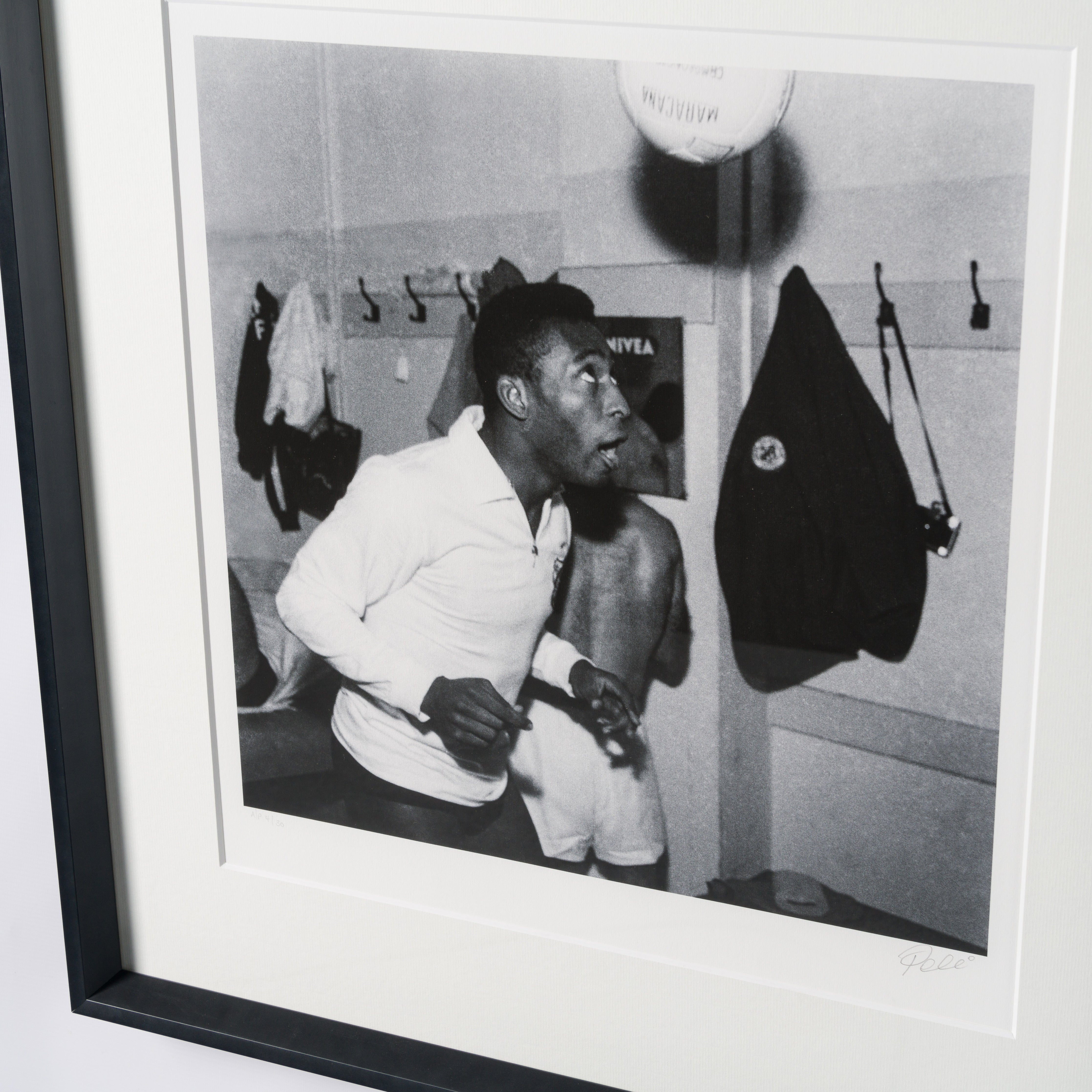 PEL SLE POR 03333 6 Locker Room Skills