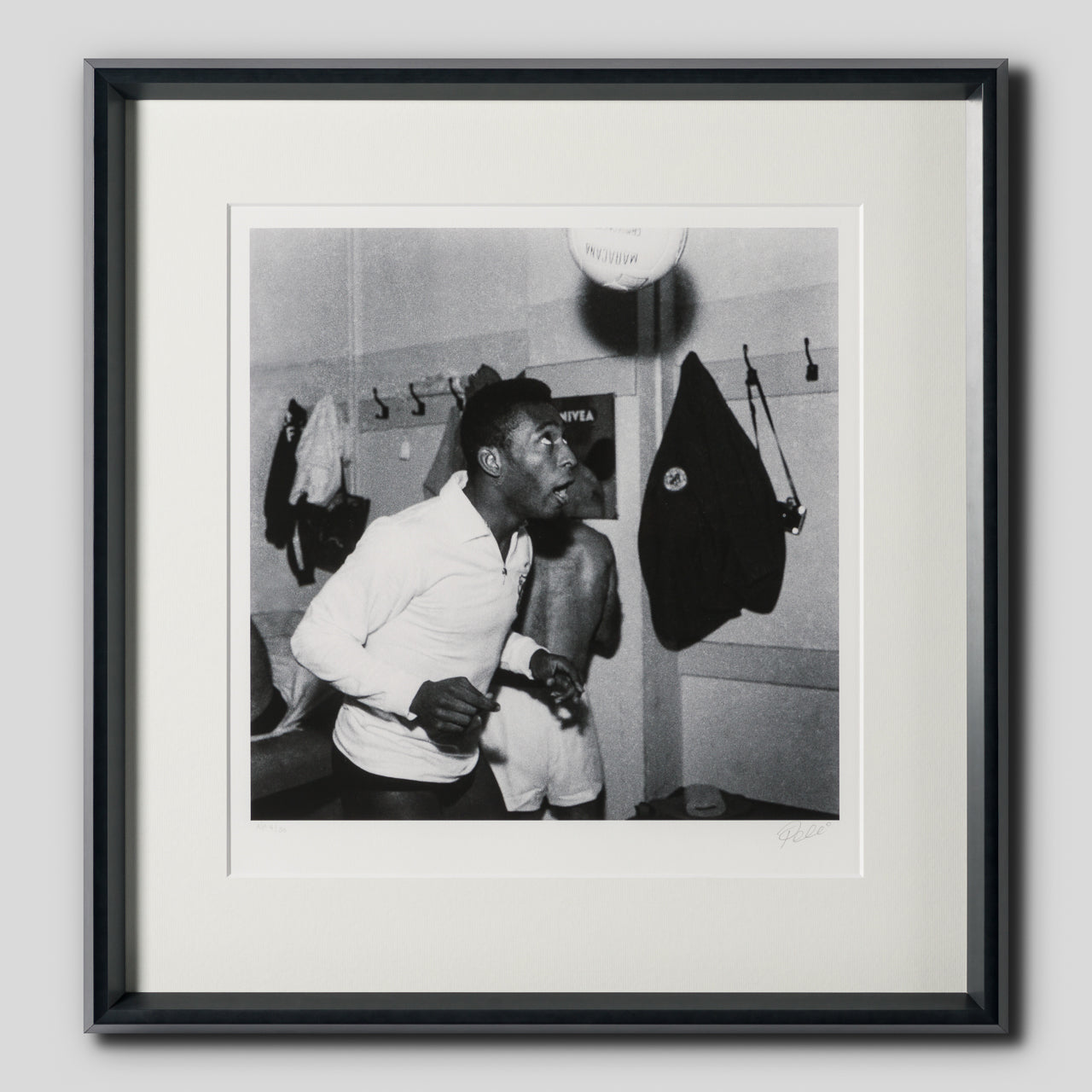 PEL SLE POR 03333 tn Locker Room Skills