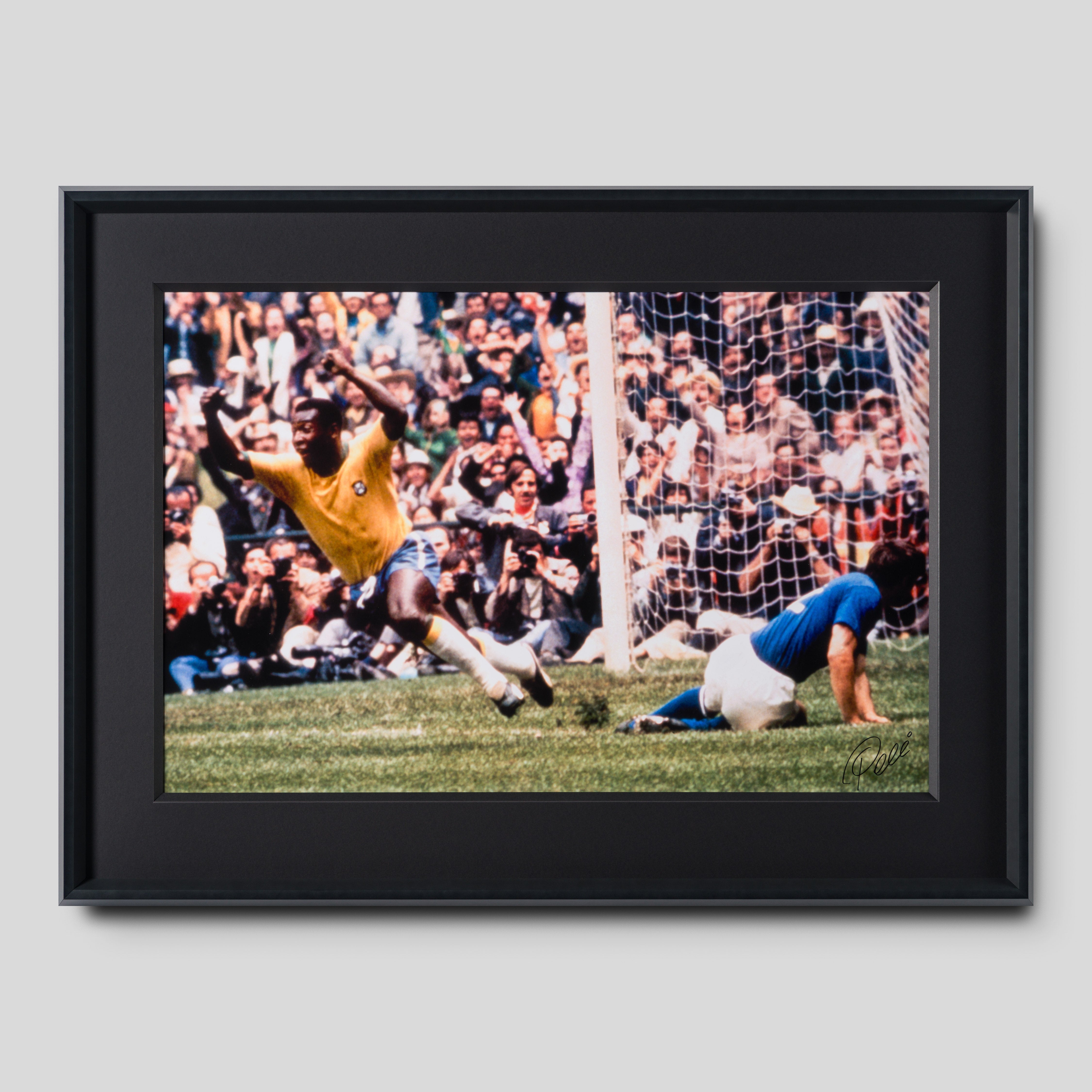 PEL SLE POR 05056 1 Pele Scores! 30x40
