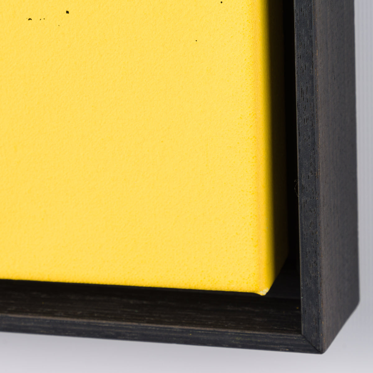 PSE SIL POR 18011 5 Little Electric Chair Cadmium Yellow
