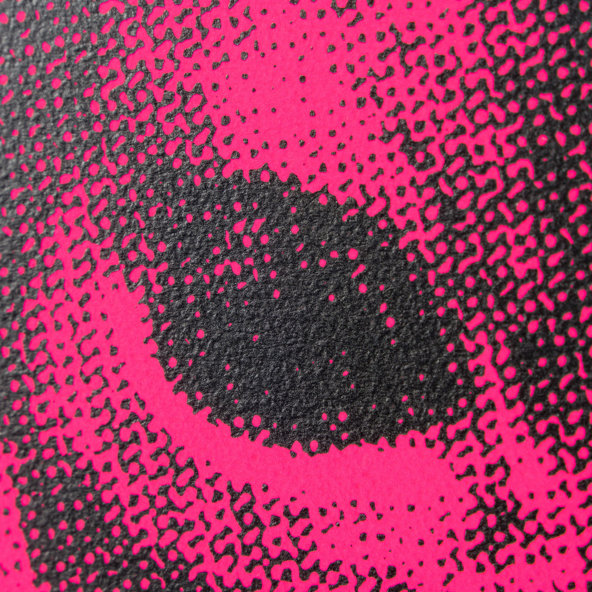 PSE SIL POR 25257 5 Cow IV Fluorescent Pink On Fluorescent Yellow