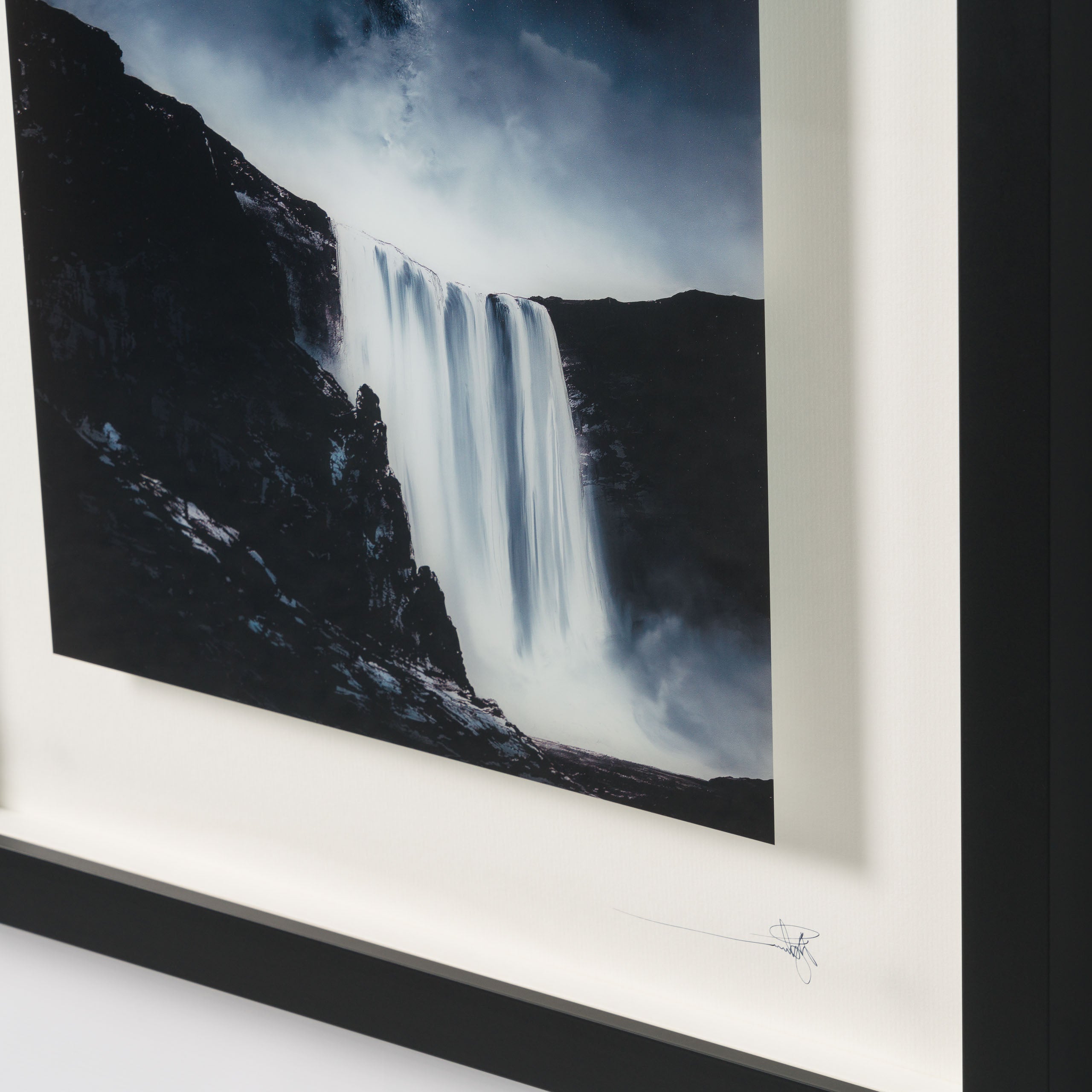 RRO SLE LAN 31794 Dark Days, Bright Nights 6