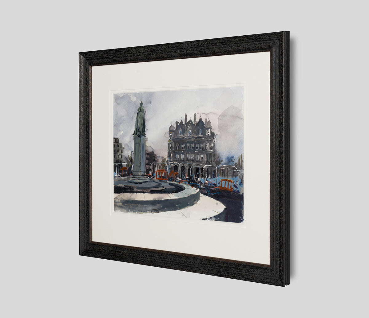 SHE ORI LAN 20974 2 Statuesque