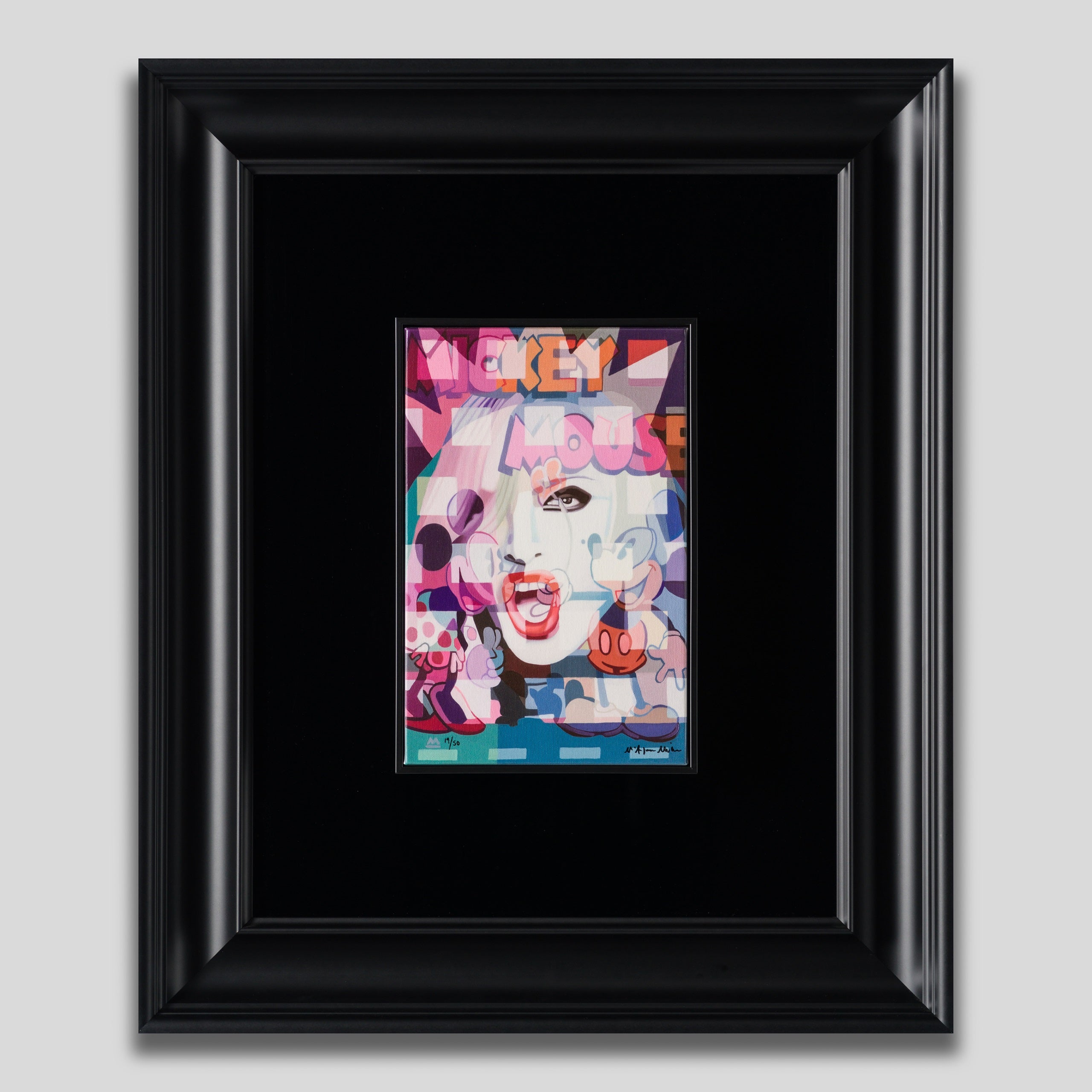 SMM SLE POR 98476 1 Striking The Pose Boxed Canvas