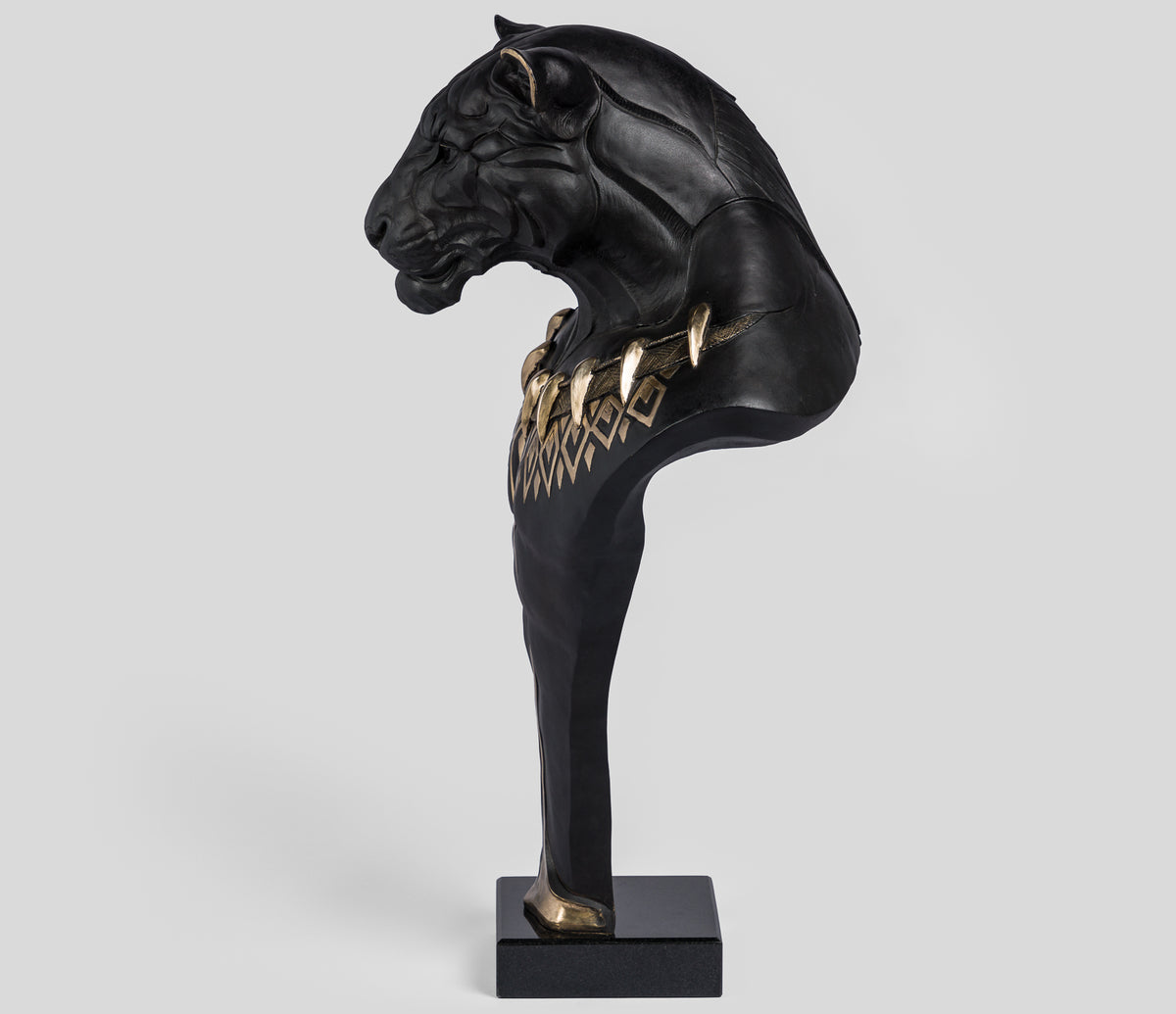 SWI SCU WWL 28054 4 Power (Black Panther)