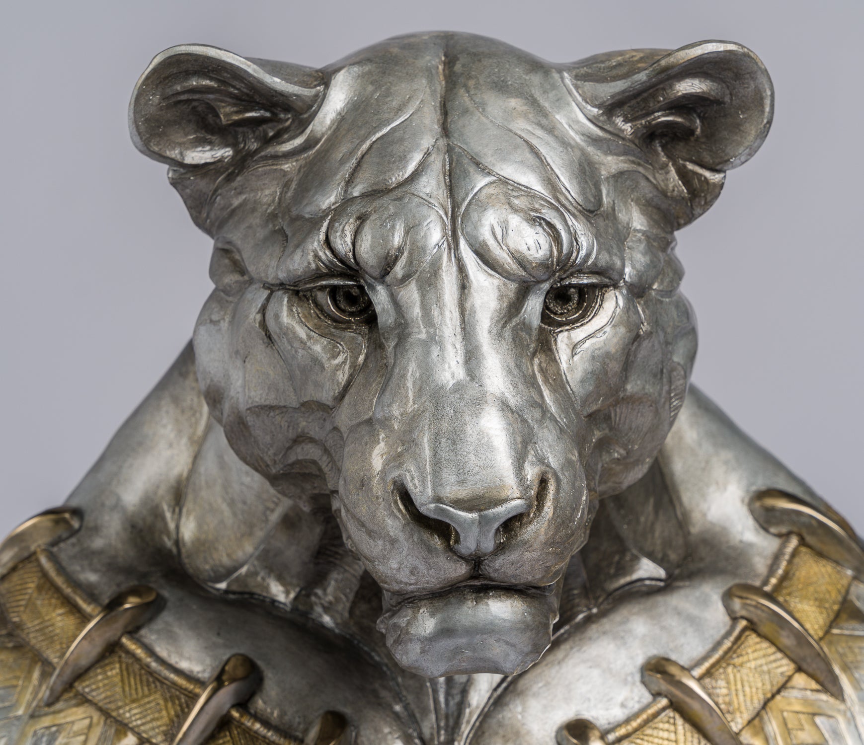 SWI SCU WWL 28055 2 Wisdom (Silver Panther)