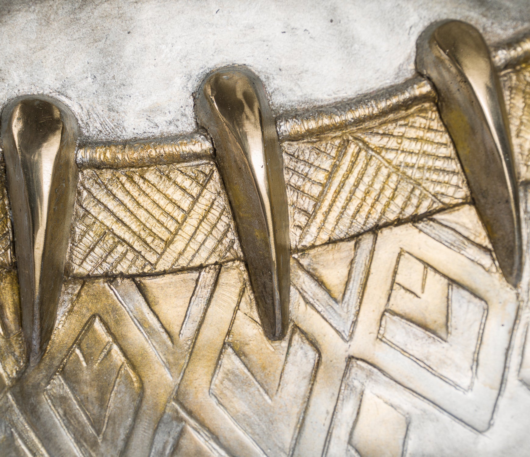 SWI SCU WWL 28055 3 Wisdom (Silver Panther)