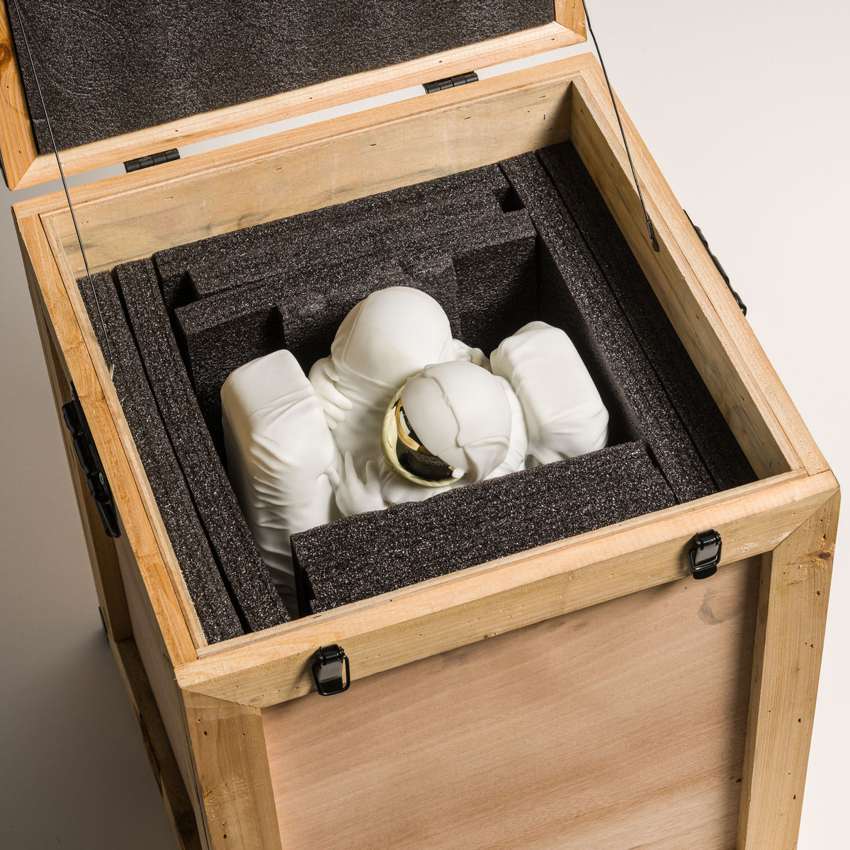 WHN One Small Step Together (hugging astronaut) 9