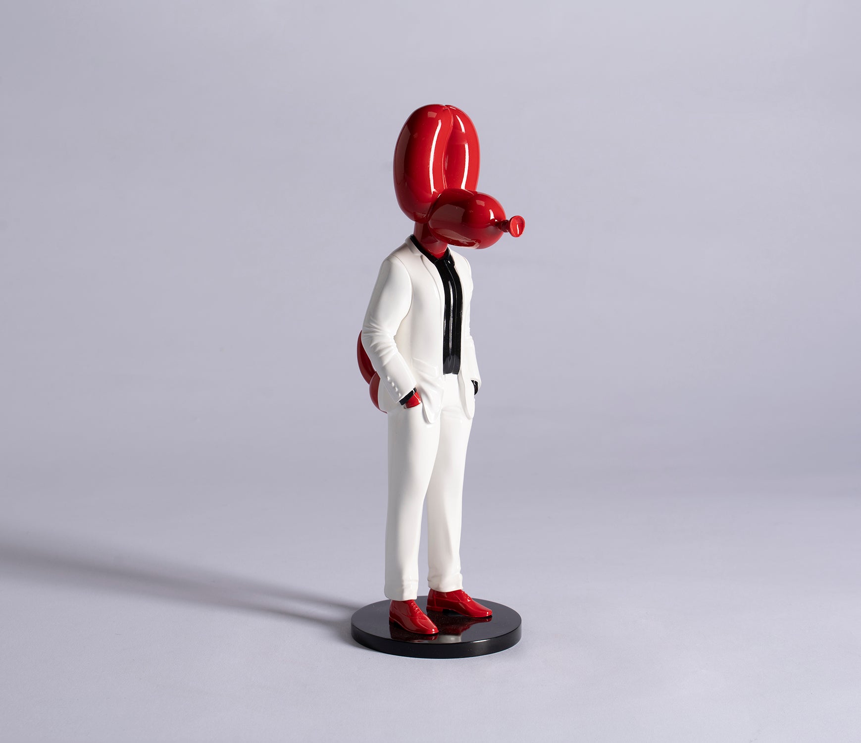 WHN SCU HUM 27865 2 Jeff Balloonski White Suit
