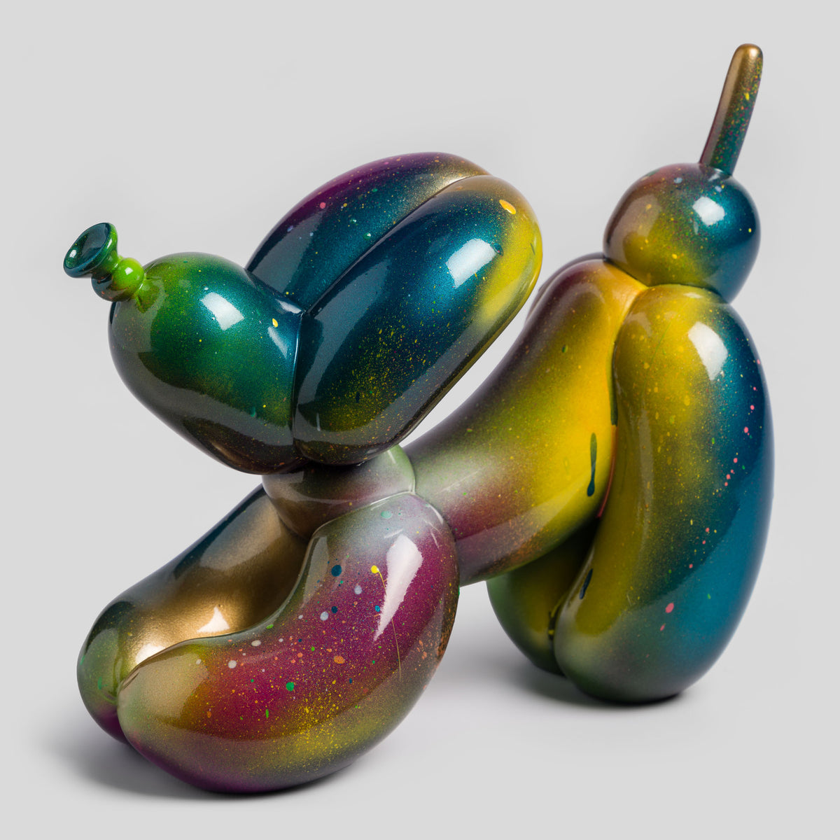 WHN SCU HUM 31529 Downward Nebula Balloon Dog 1