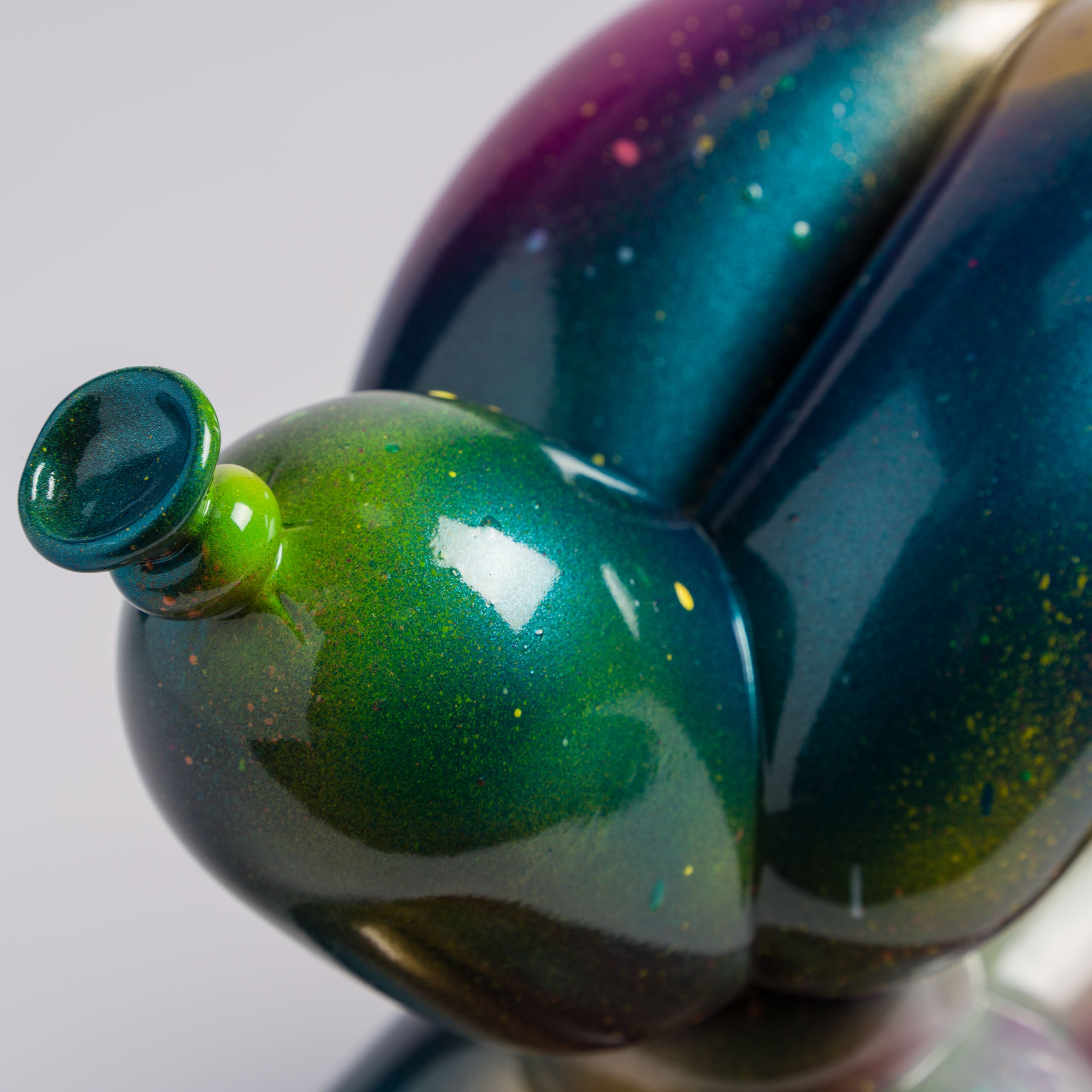 WHN SCU HUM 31529 Downward Nebula Balloon Dog 5