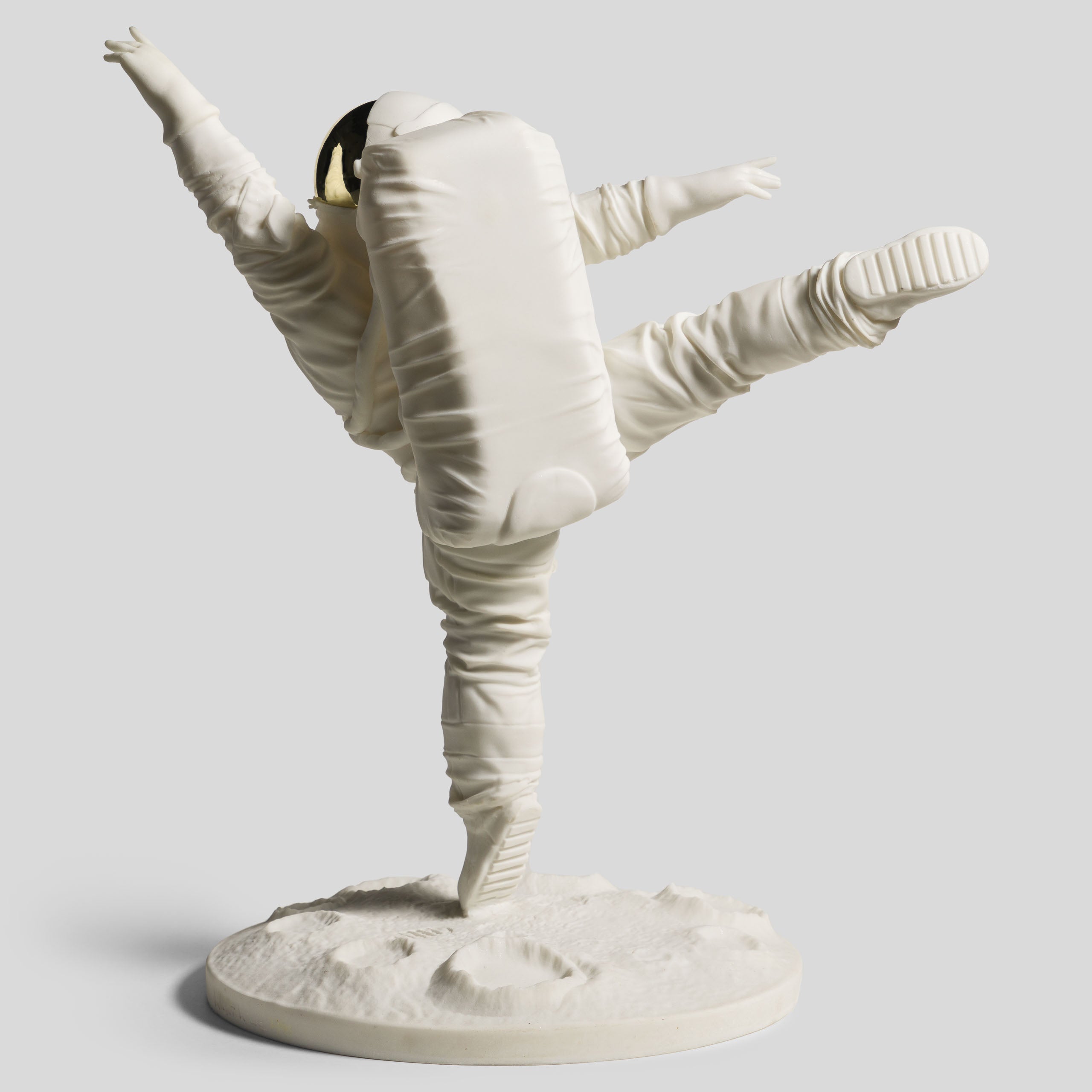 WHN SCU HUM 31626 Astronauts 4