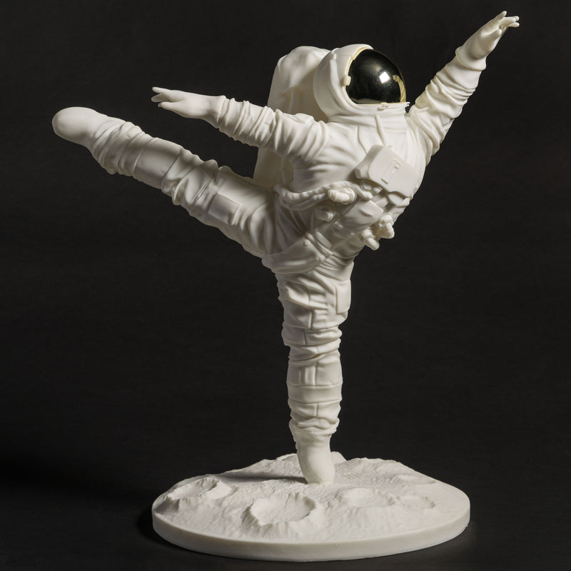 WHN SCU HUM 31626 Astronauts 5