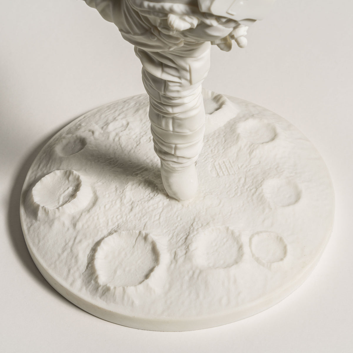 WHN SCU HUM 31626 Astronauts 6