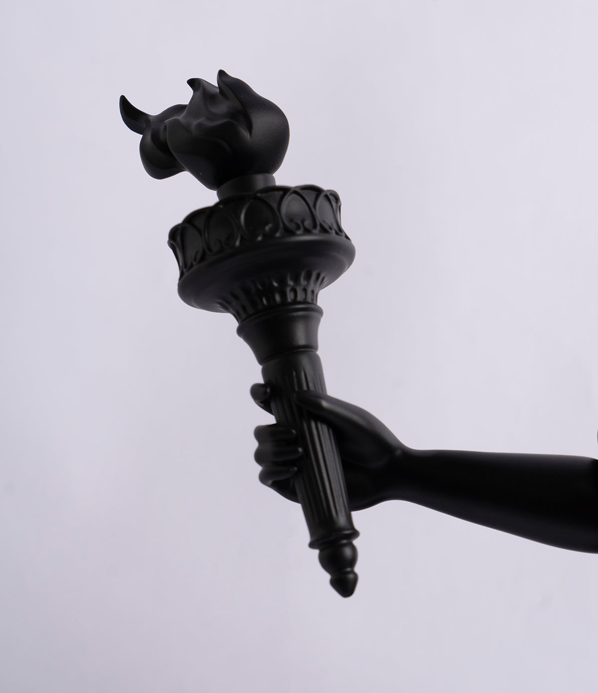 WHN SCU POR 27924 3 Riot of Liberty (Black)